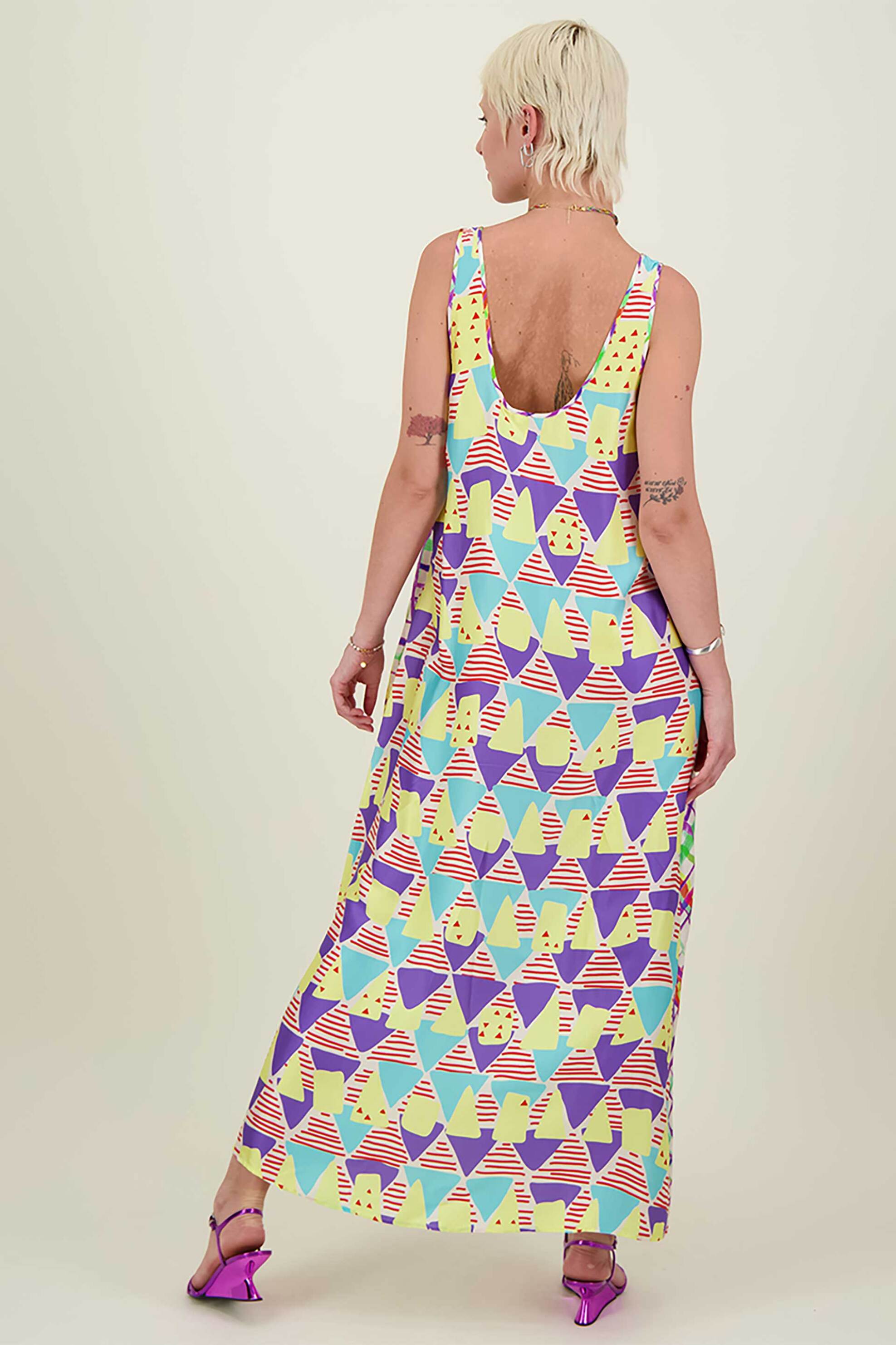 ME369 γυναικείο maxi φόρεμα αμάνικο με all-over print "Allison" - 70796/SS24 Πολύχρωμο φωτογραφία