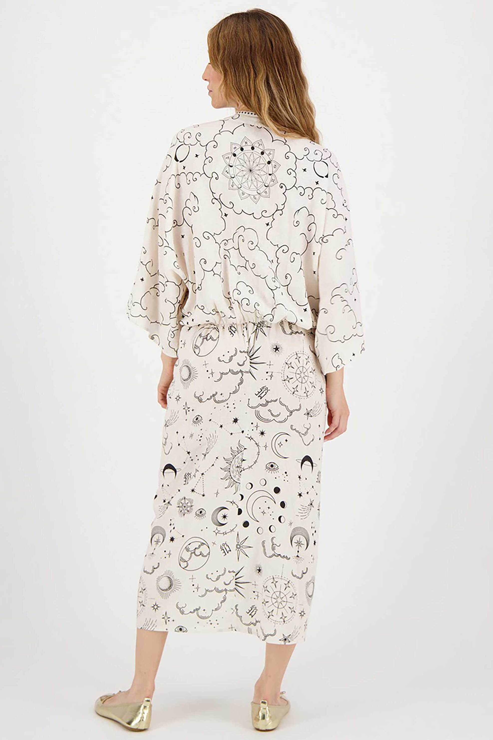 ME369 γυναικείο κιμονό midi με all-over print "Sophia Kimono Zodiac" - 70845/SS25 Εκρού φωτογραφία