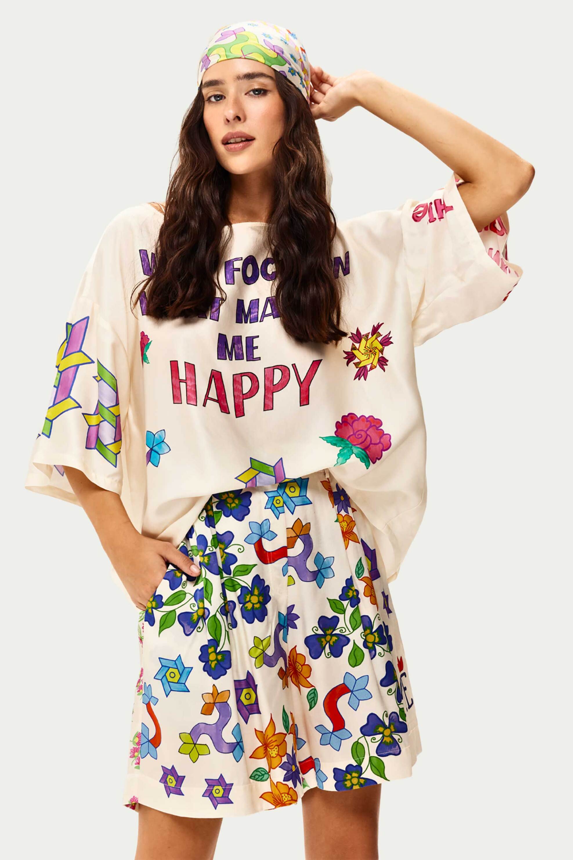 ME369 γυναικείο σορτς "Dina Plated" - 15007/SS26 Πολύχρωμο φωτογραφία