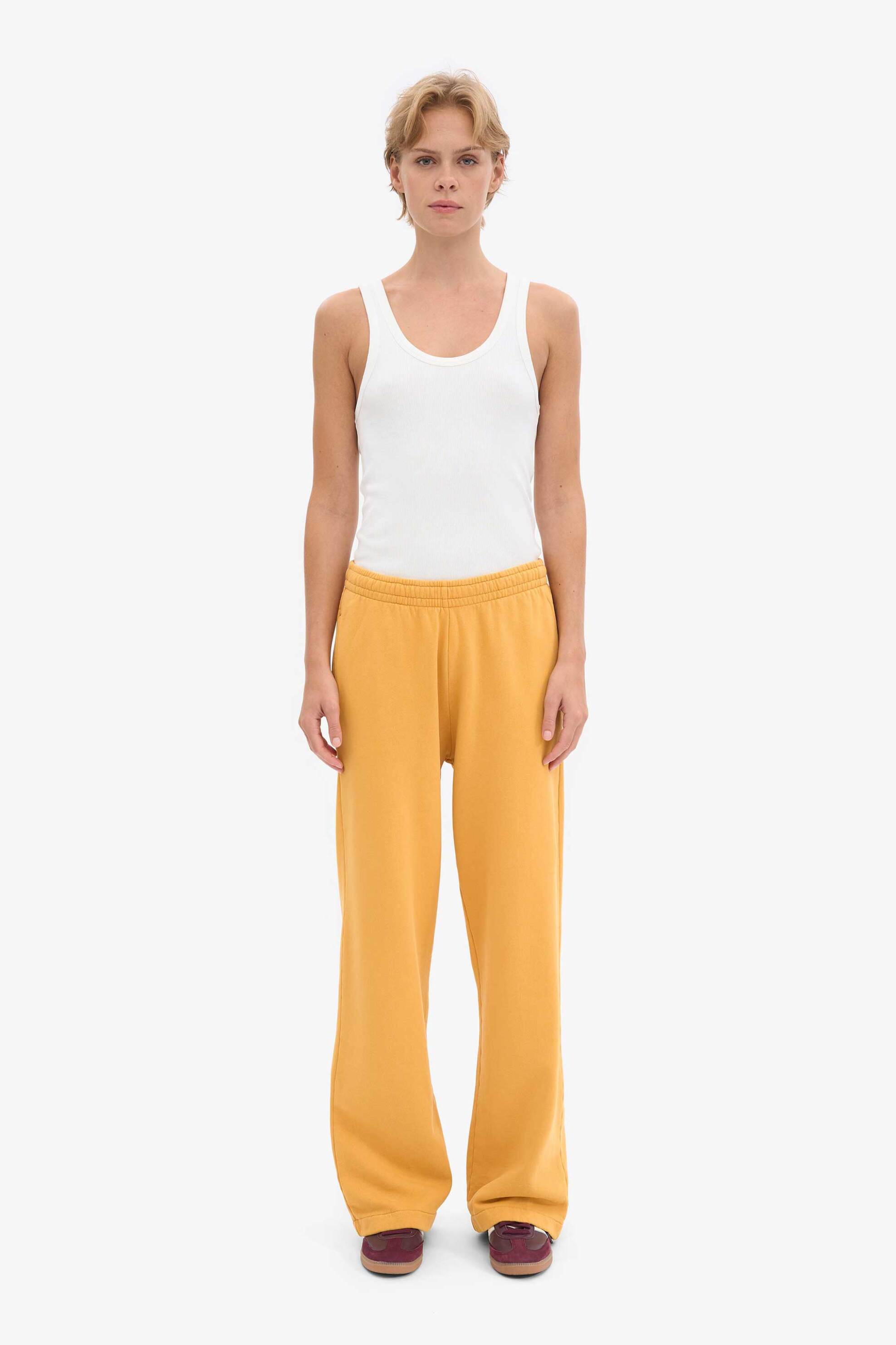 Colorful Standard γυναικείο παντελόνι φόρμας μονόχρωμο Straight Fit - CS1018 Μουσταρδί