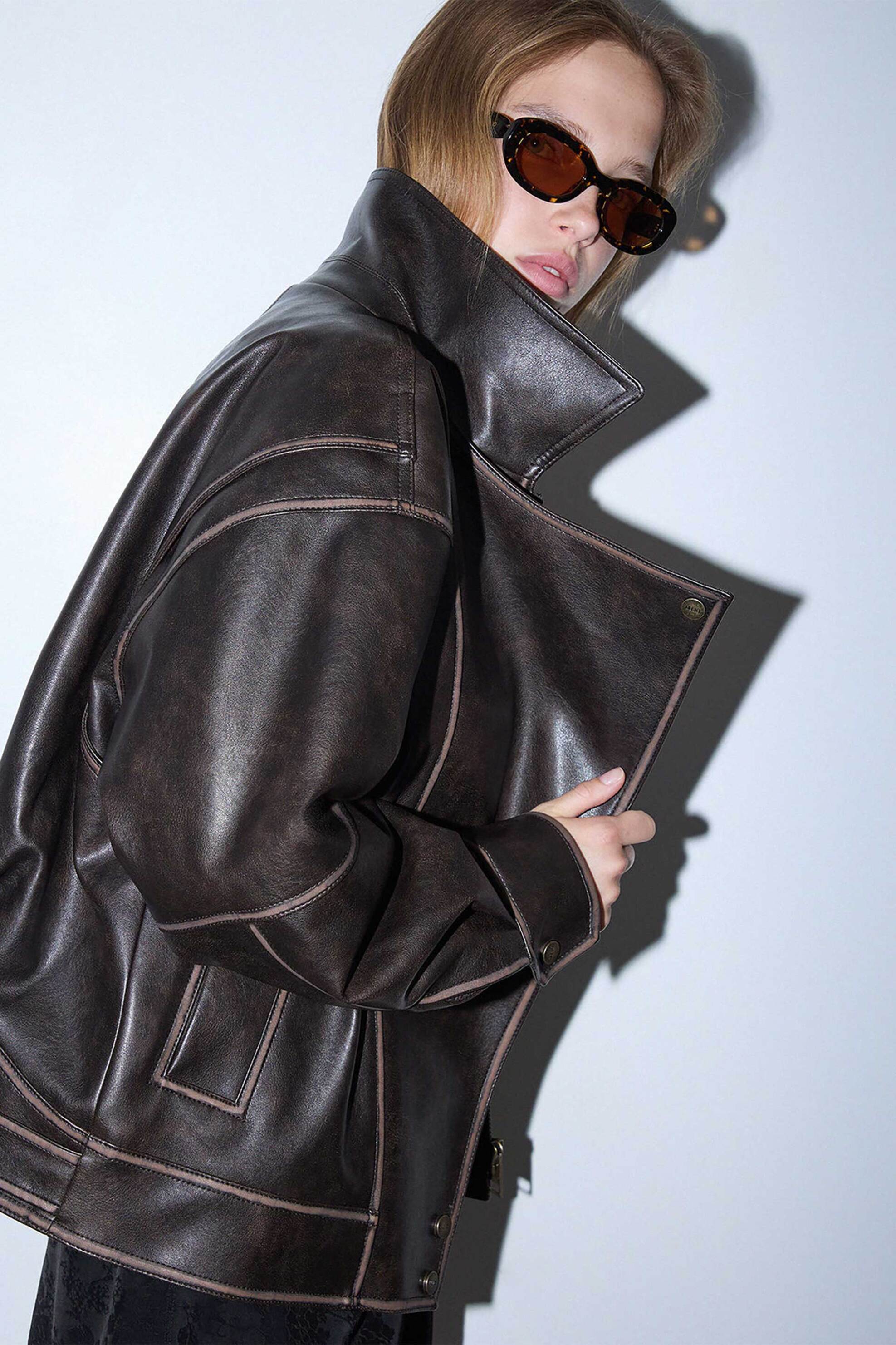 LIU JO Liu Jo γυναικείo oversized bomber από faux δέρμα - WF6194E1106 Καφέ Σκούρο - 3