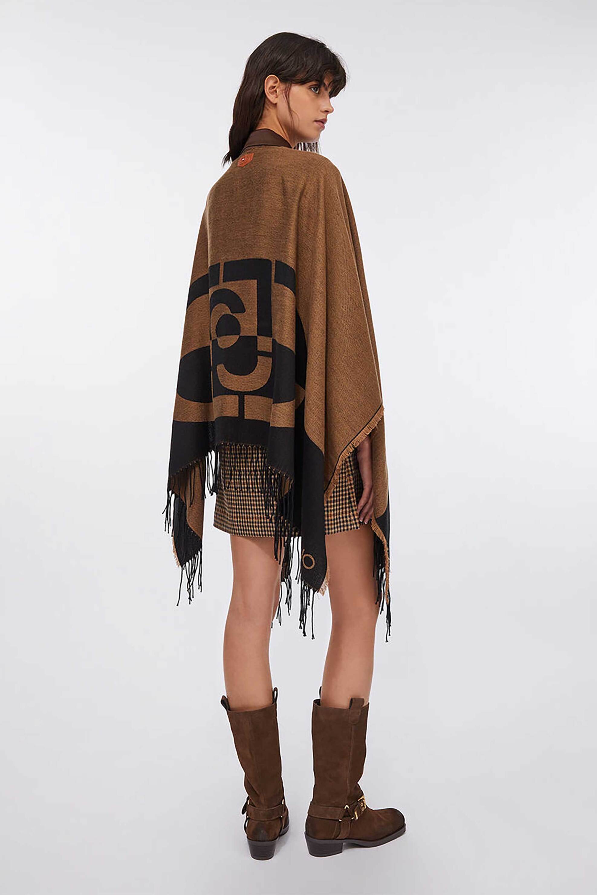 Liu Jo γυναικείο poncho με λογότυπο και κρόσσια - 2F5031T0300 Ταμπά φωτογραφία