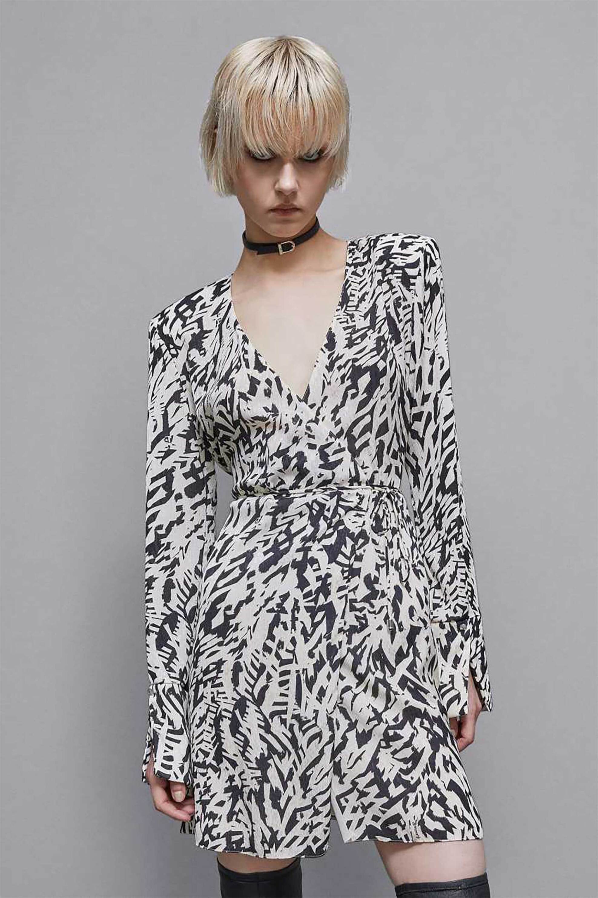 Patrizia Pepe γυναικείο mini φόρεμα με all-over print - 8A1397A463 Μαύρο φωτογραφία