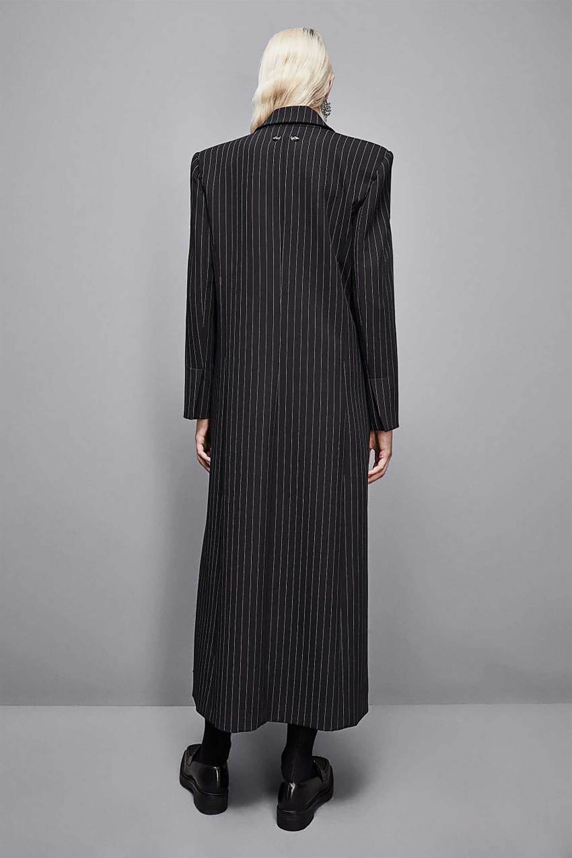 Patrizia Pepe γυναικείο παλτό με ριγέ σχέδιο και μεταλλική λεπτομέρεια - 8O0145A457 Μαύρο φωτογραφία