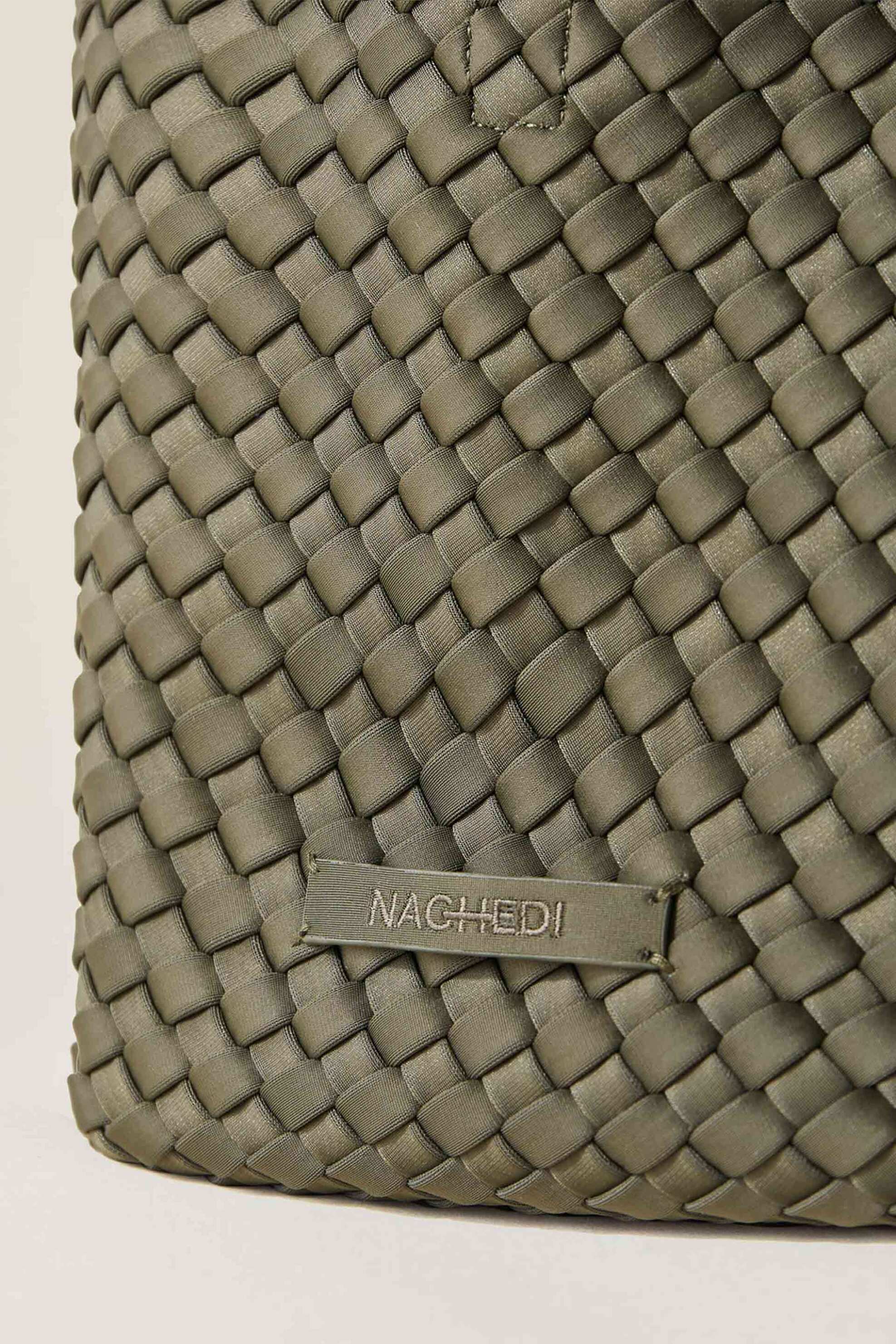 Naghedi γυναικεία τσάντα tote με πλεκτό σχέδιο "St. Barths Small" - NSN03012LDOLI Χακί φωτογραφία