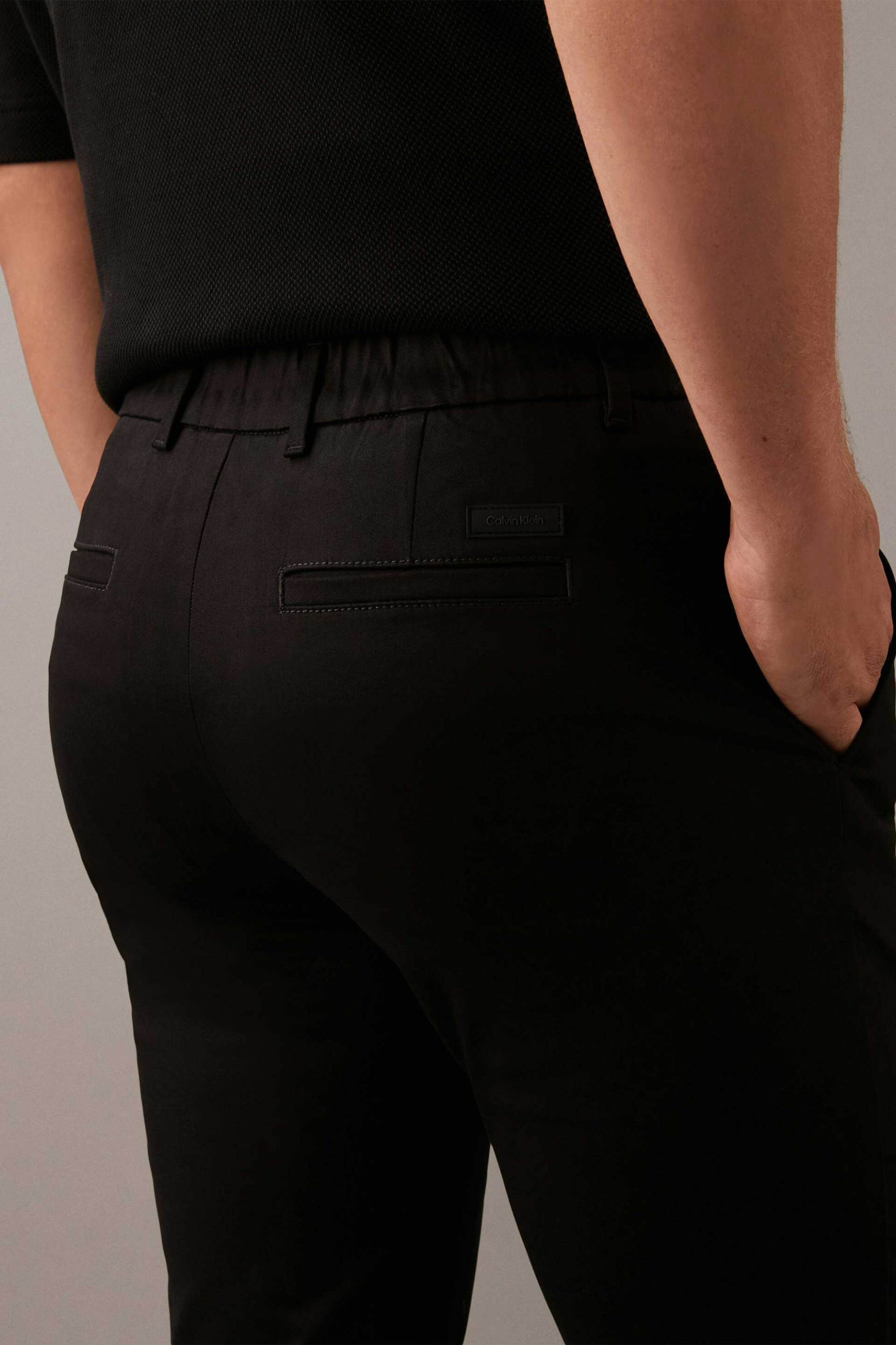 Calvin Klein Ανδρικό Παντελόνι Chino Stretch Σατέν Tapered Fit - K10K113423 Μαύρο