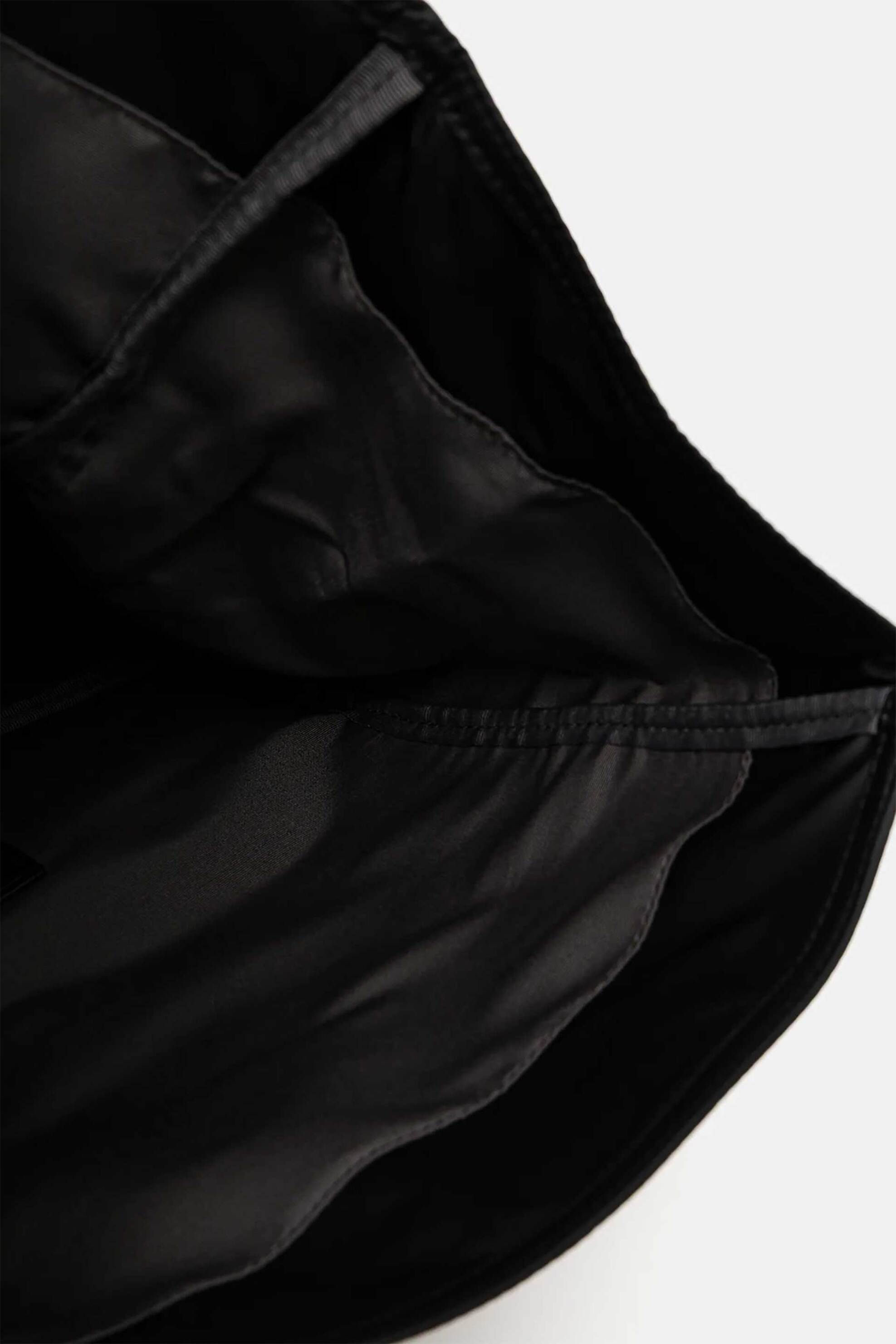 Calvin Klein Ανδρικό Backpack Μονόχρωμο με Ανάγλυφο Λογότυπο - Lv04D3196G Μαύρο