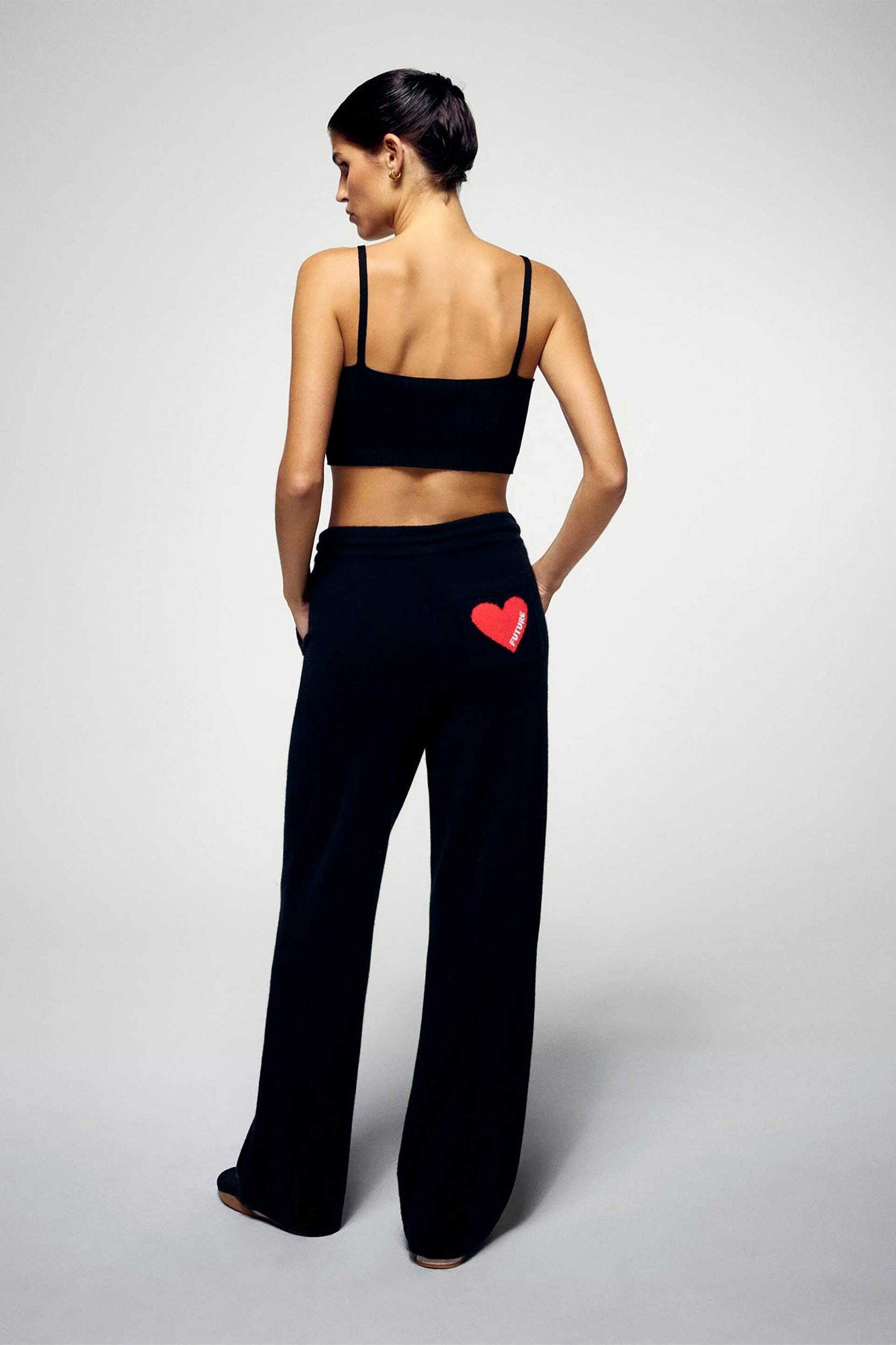 From Future γυναικείο παντελόνι φόρμας με κεντημένη καρδιά Regular Fit - PERMWJO01388W Μαύρο φωτογραφία