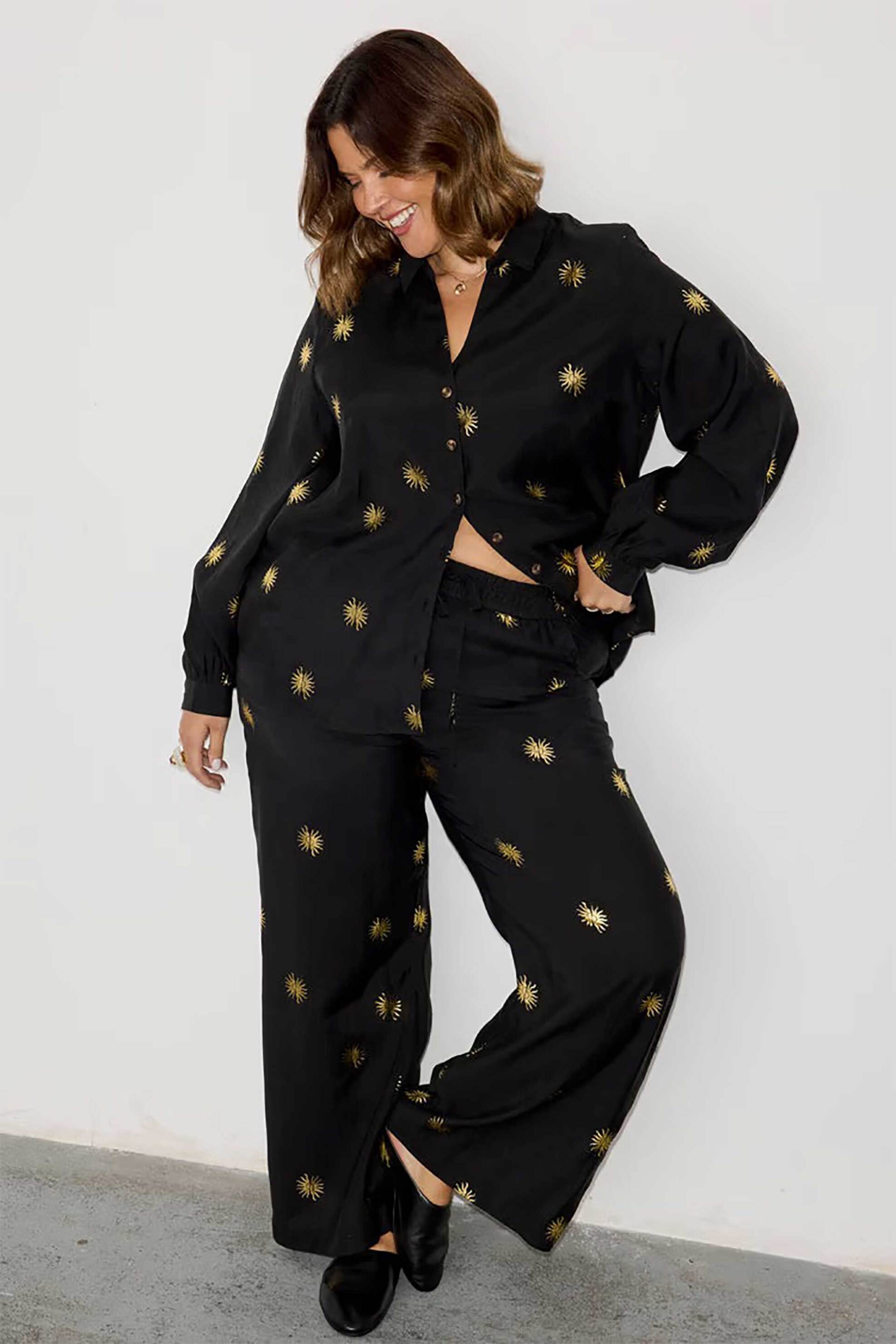 NEVER FULLY DRESSED Never Fully Dressed γυναικείο πουκάμισο με gold sun print "Miley" - NFDTO1492BK08 Μαύρο