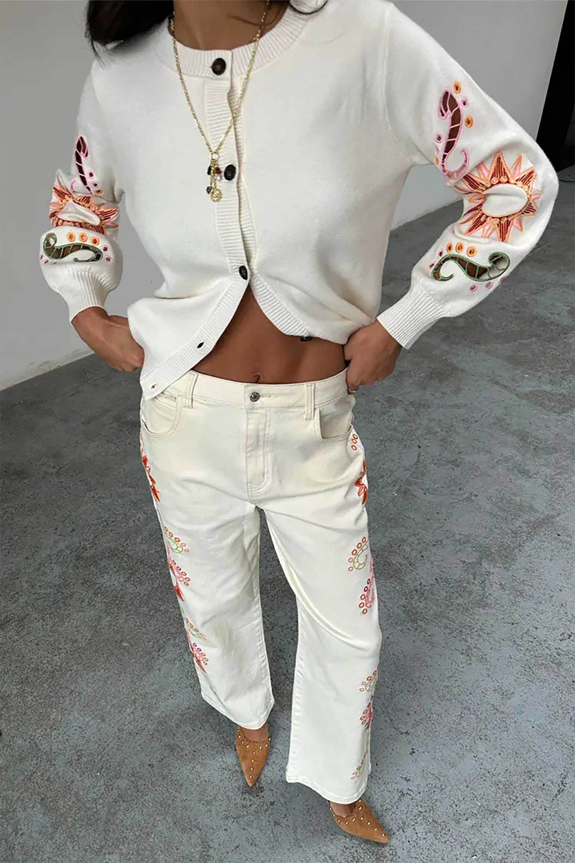 Never Fully Dressed γυναικεία πλεκτή ζακέτα με κεντήματα - NFDKN584CMLL Κρέμ φωτογραφία