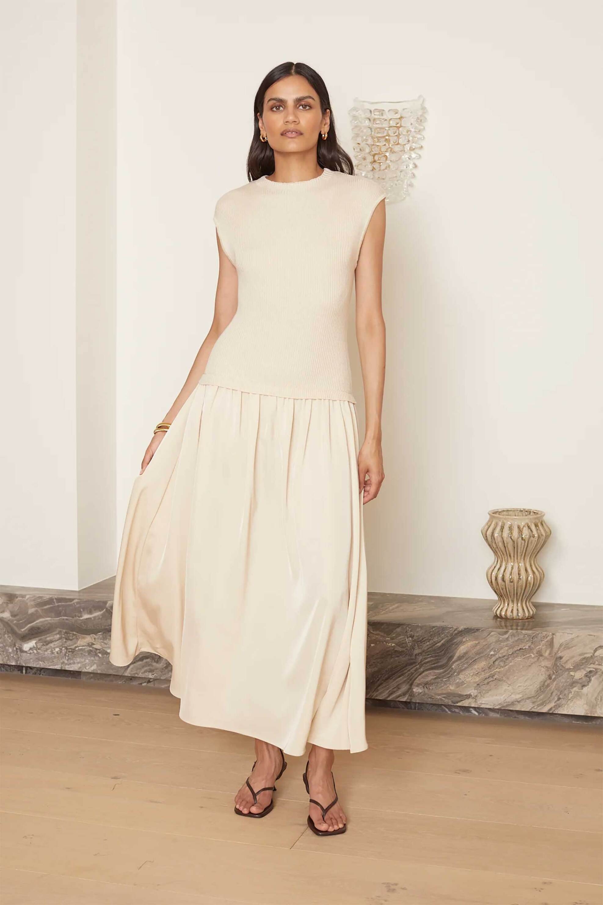 JOVONNA LONDON Jovonna London γυναικείο maxi φόρεμα "Adline" - ADLINE/DRESS/SS25 Μπεζ