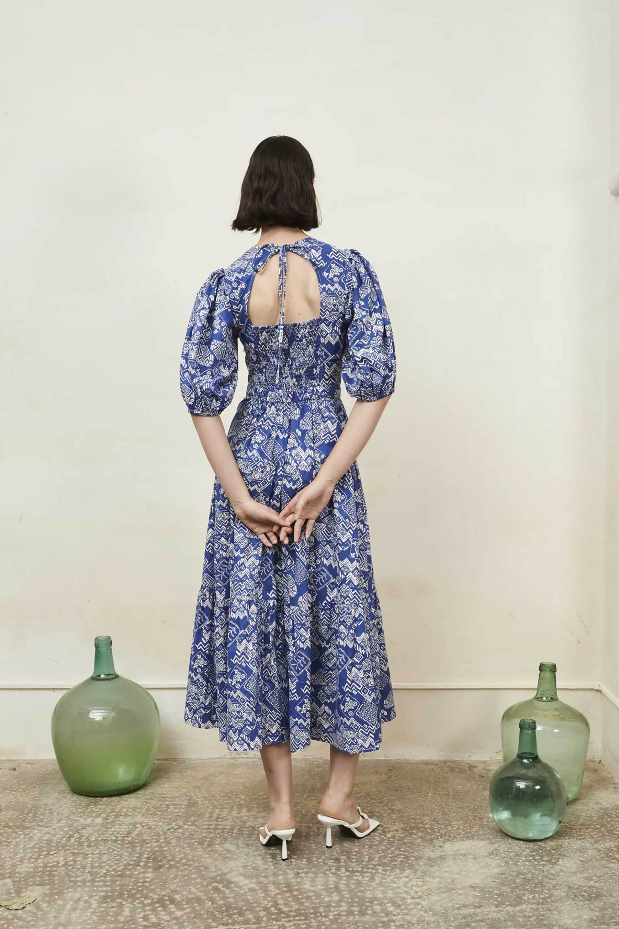 Jovonna London γυναικείο midi φόρεμα με μανίκια balloon "Muni" - MUNI/DRESS/SS25 Μπλε φωτογραφία