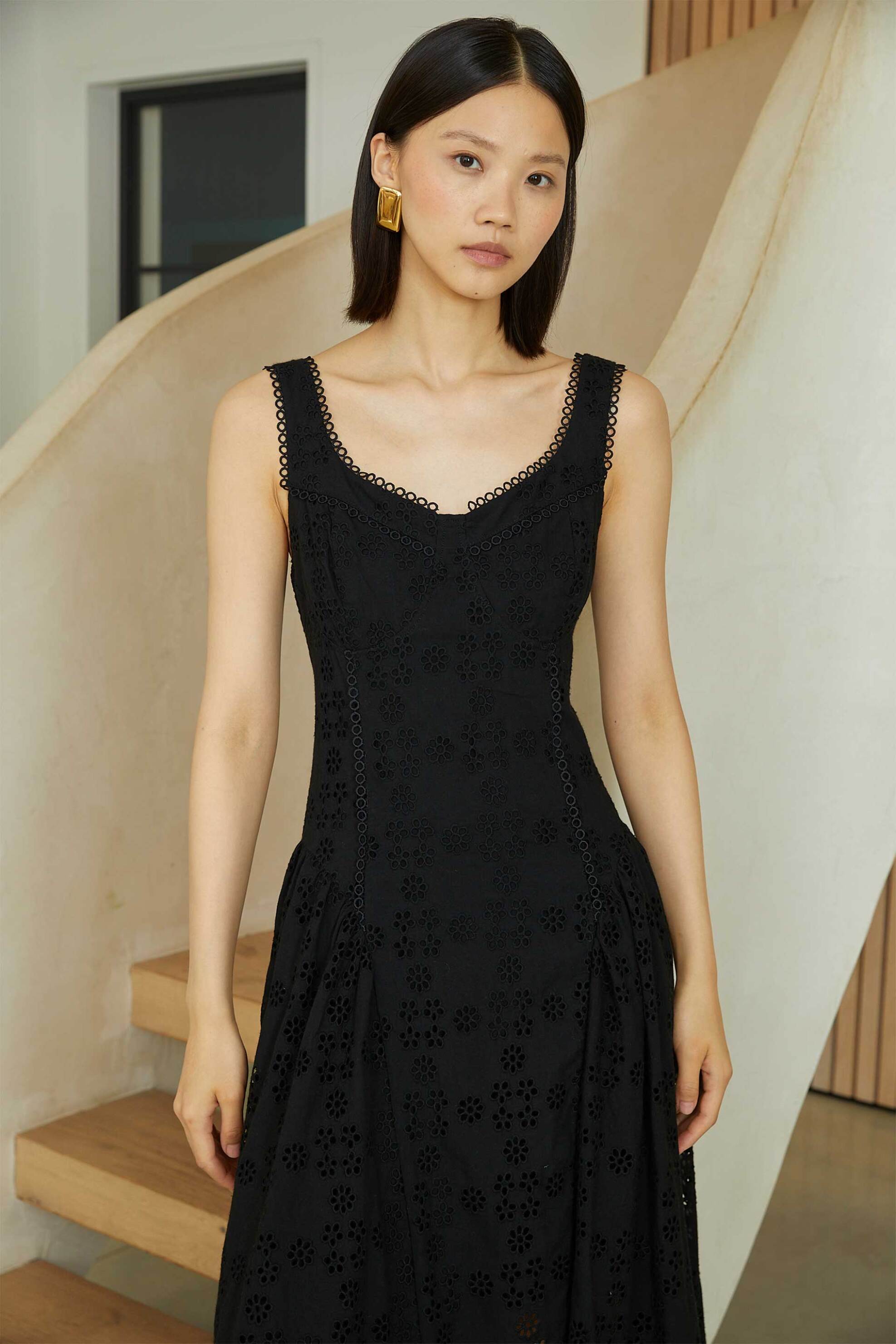 Jovonna London γυναικείο φόρεμα με κέντημα "Nerida" - NERIDA/DRESS/SS26 Μαύρο φωτογραφία