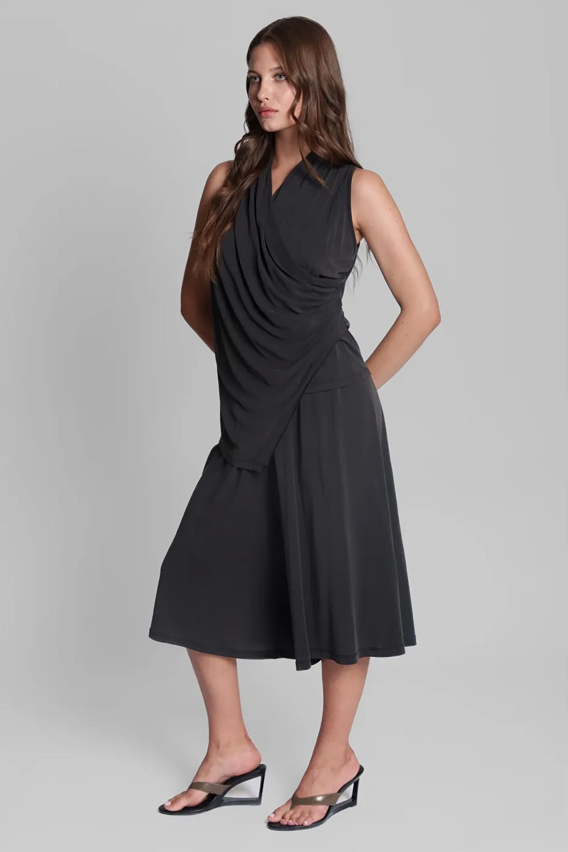 Collectiva Noir γυναικεία βερμούδα μονόχρωμη Relaxed Fit "Nozomi" - CN140A06CPR Μαύρο φωτογραφία