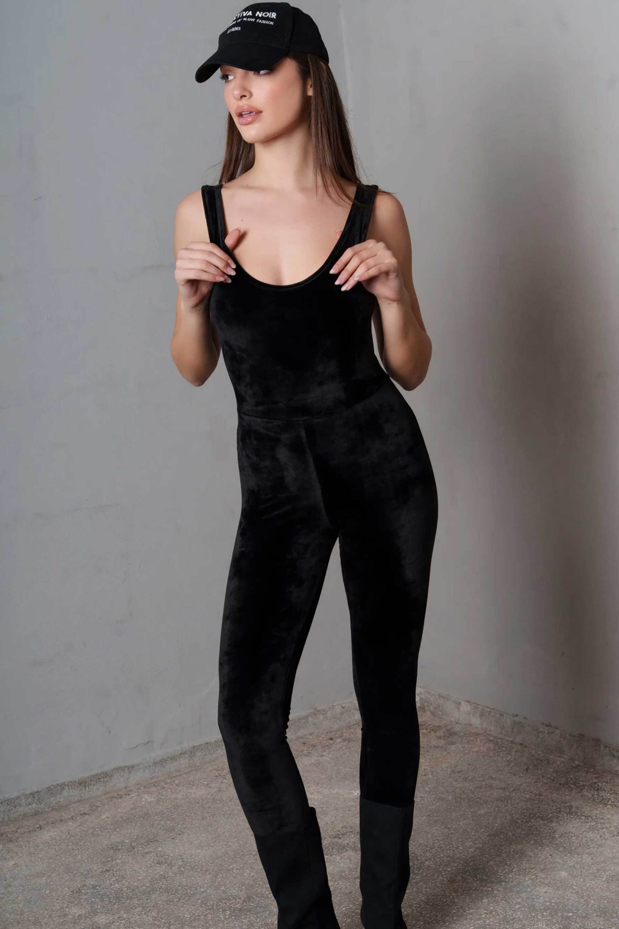 Collectiva Noir γυναικεία oλόσωμη φόρμα βελούρ "Hana" - CN141A23FVL Μαύρο φωτογραφία