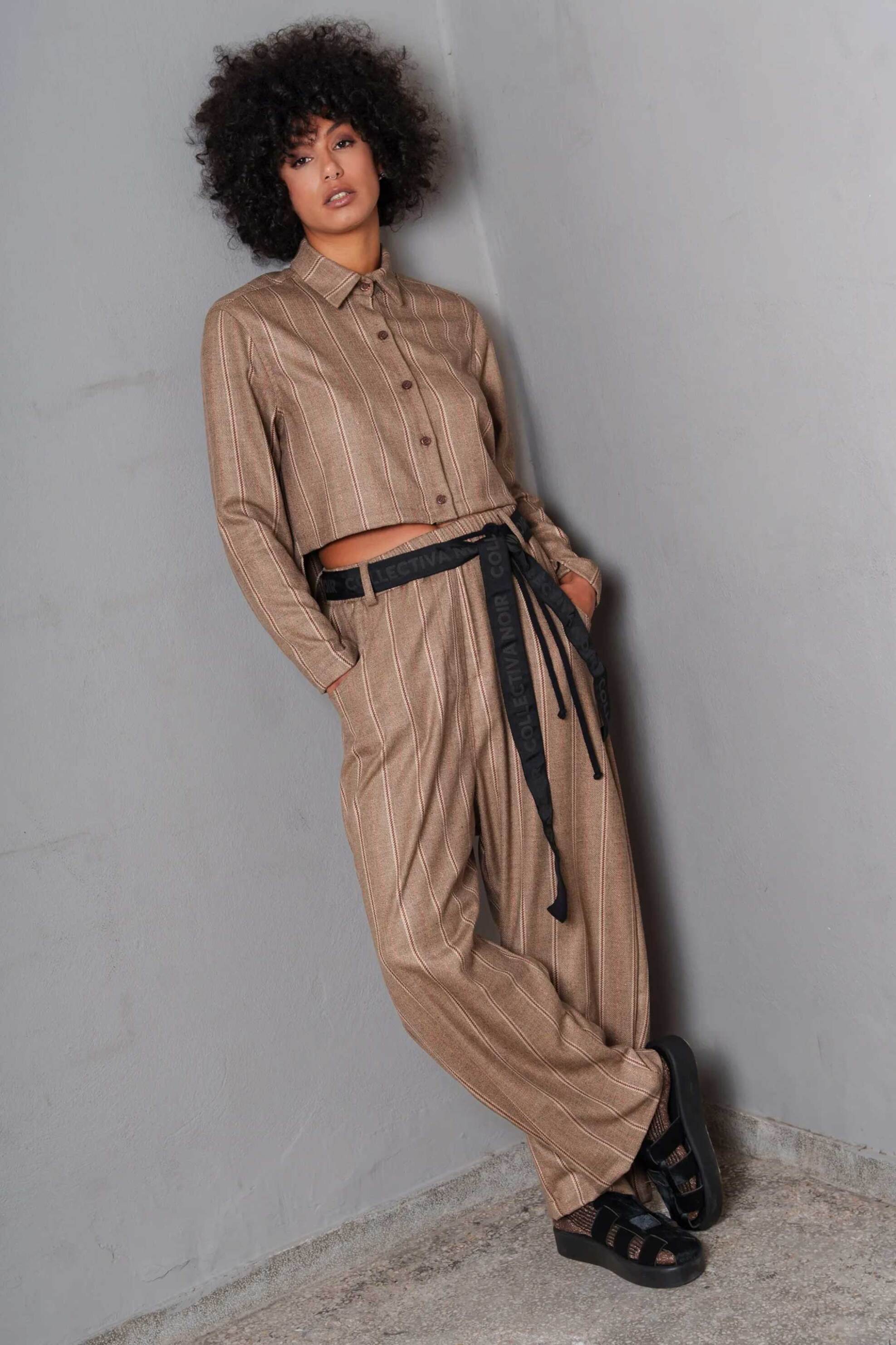 Collectiva Noir γυναικείο παντελόνι με ριγέ σχέδιο "Hape"