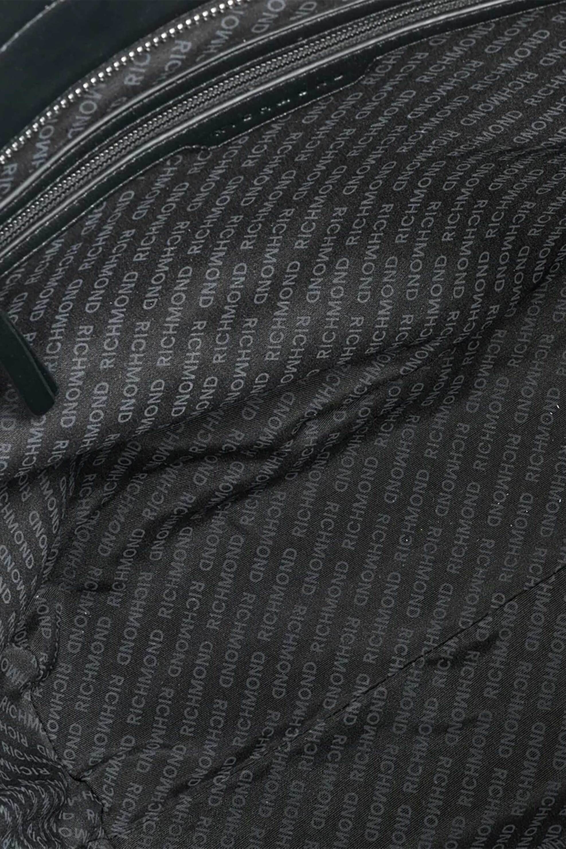 John Richmond γυναικεία τσάντα ώμου με λογότυπο και τρουκς "Shanta" - RWA24043BO Μαύρο φωτογραφία