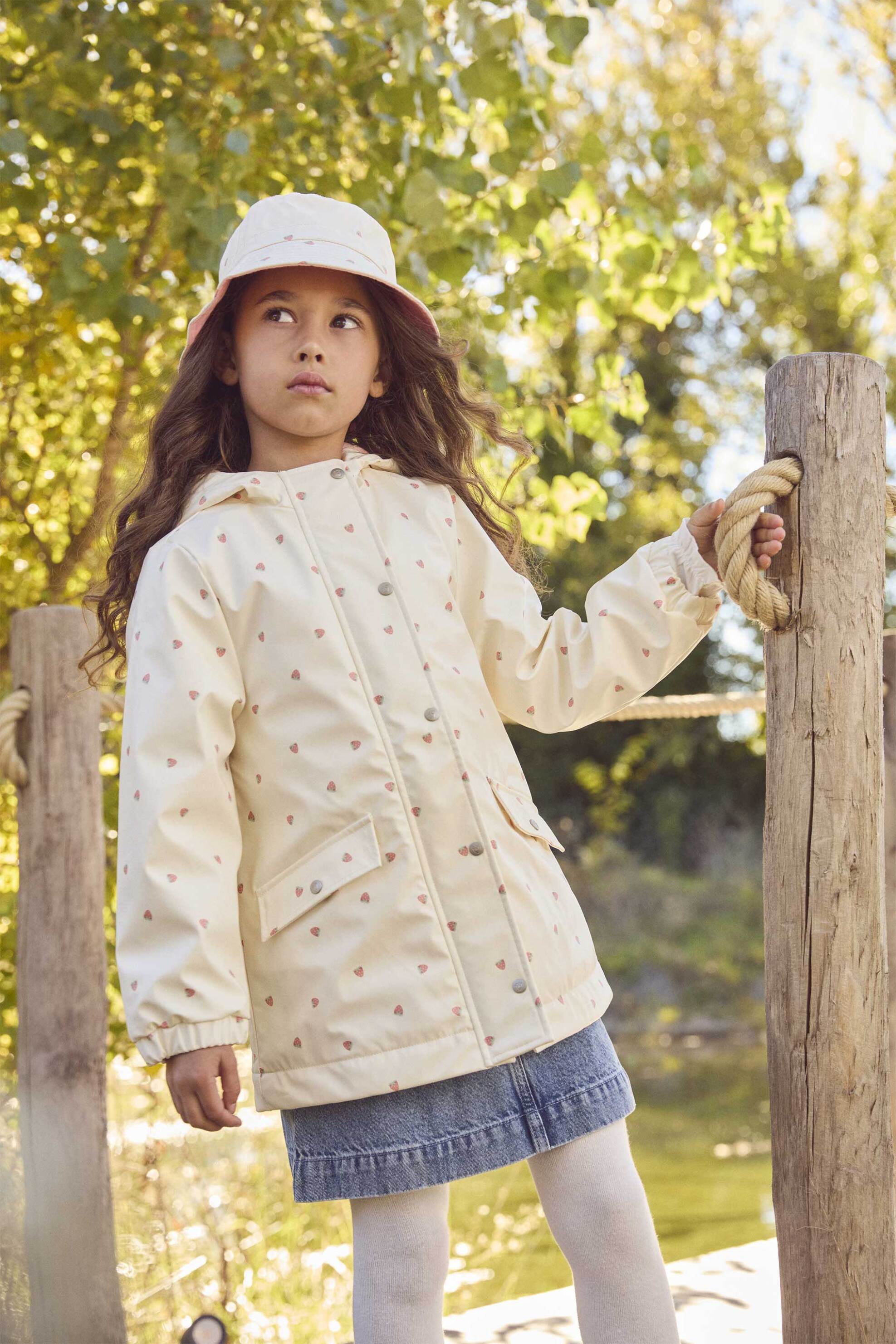 DPAM παιδικό μπουφάν για κορίτσια "White Strawberries" - 373486 Κρέμ