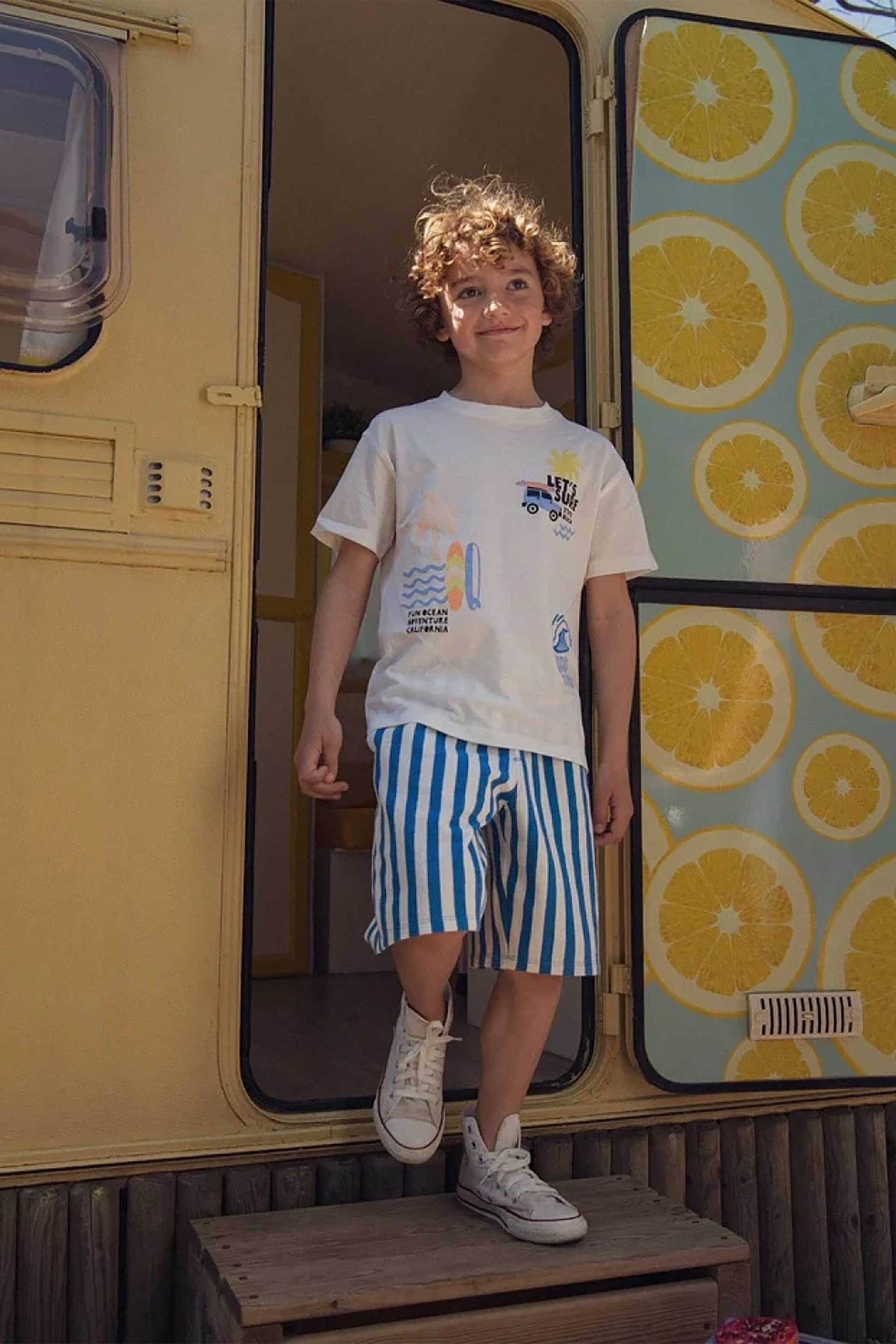 DPAM παιδικό σορτς για αγόρια "Summer Stripes" - 377884 Μπλε