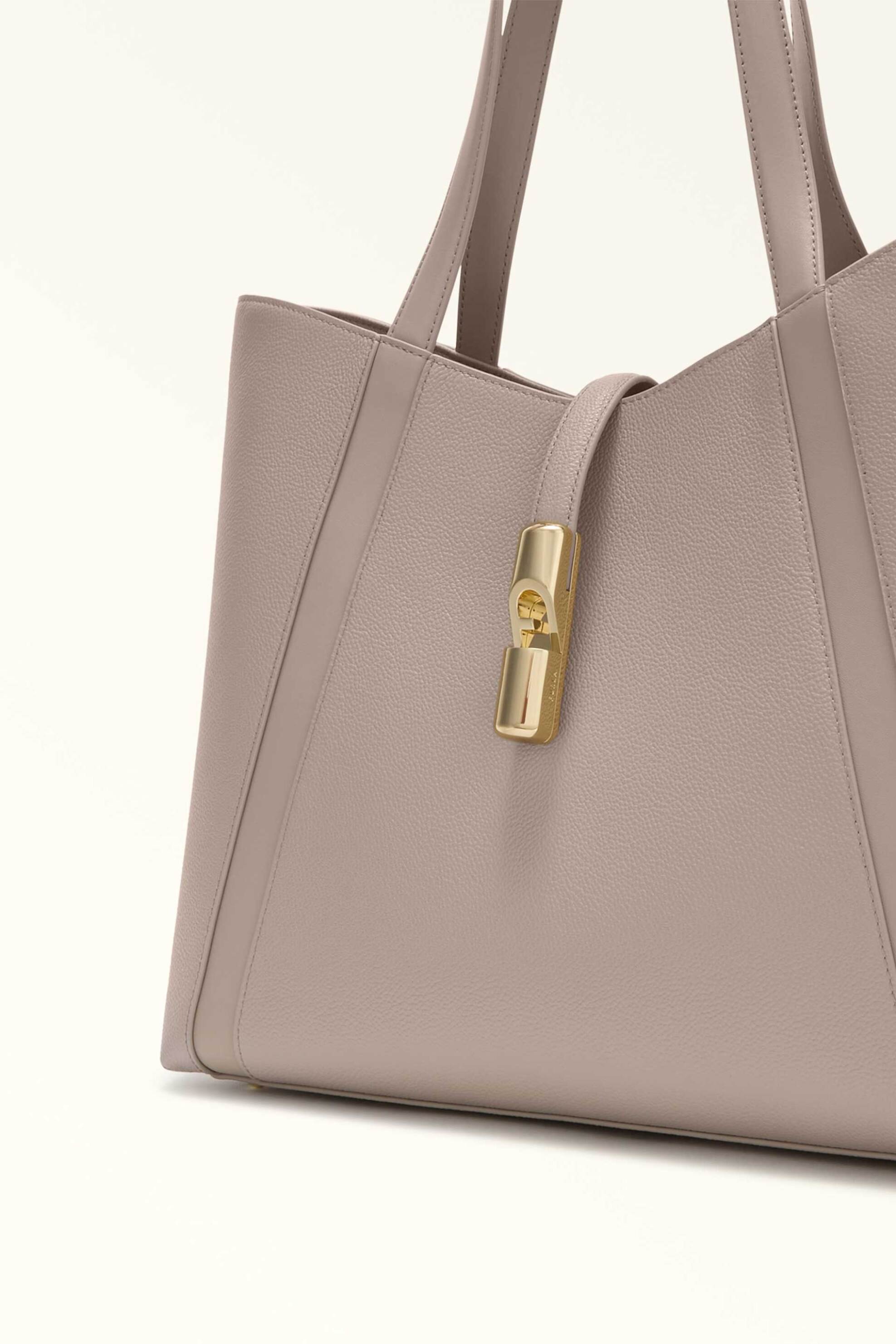 Furla γυναικεία δερμάτινη τσάντα ώμου 