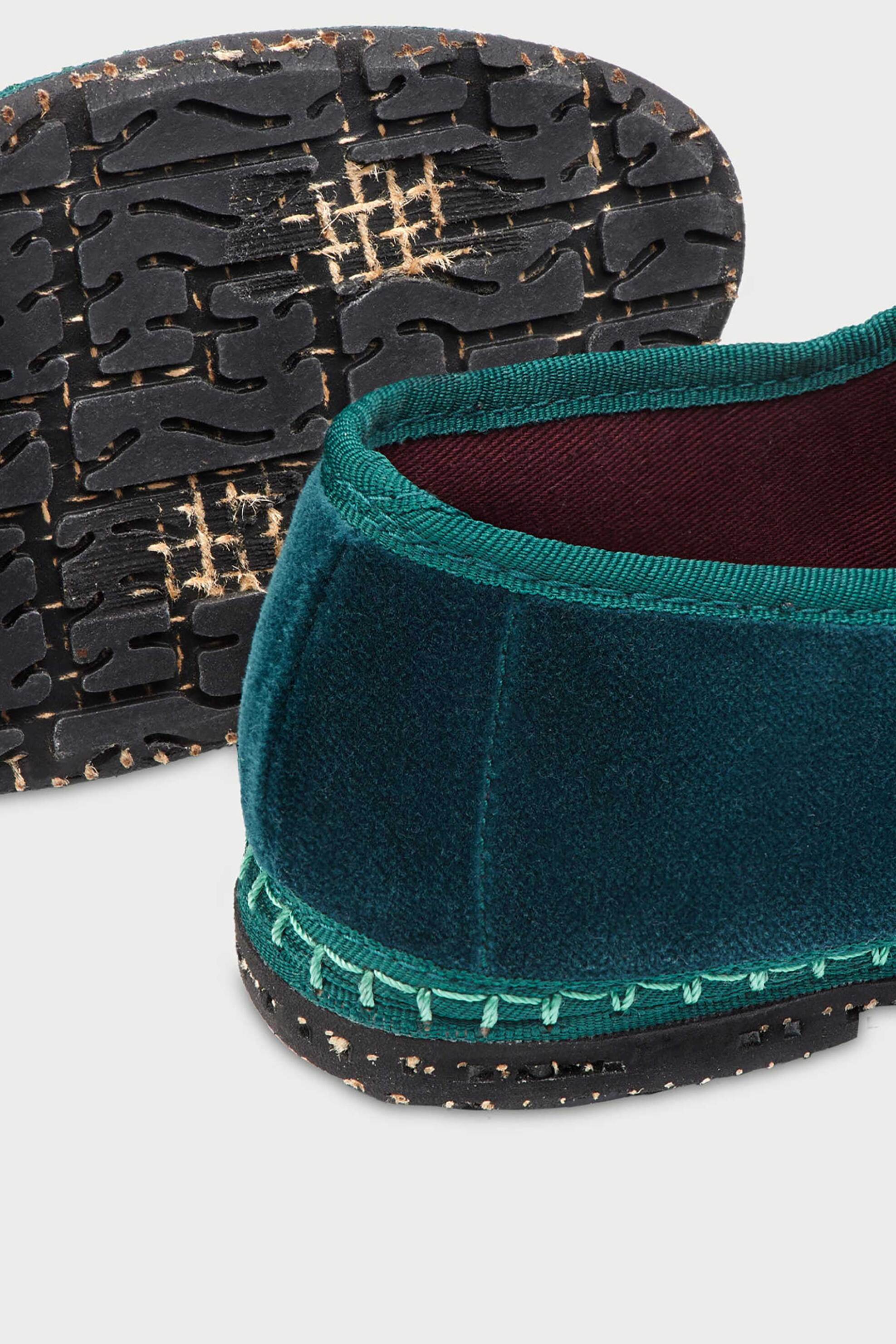 Flabelus γυναικείες μπαλαρίνες με μπαρέτα και βελούδινη υφή "Leonor" - LEONOR Πράσινο Σκούρο φωτογραφία