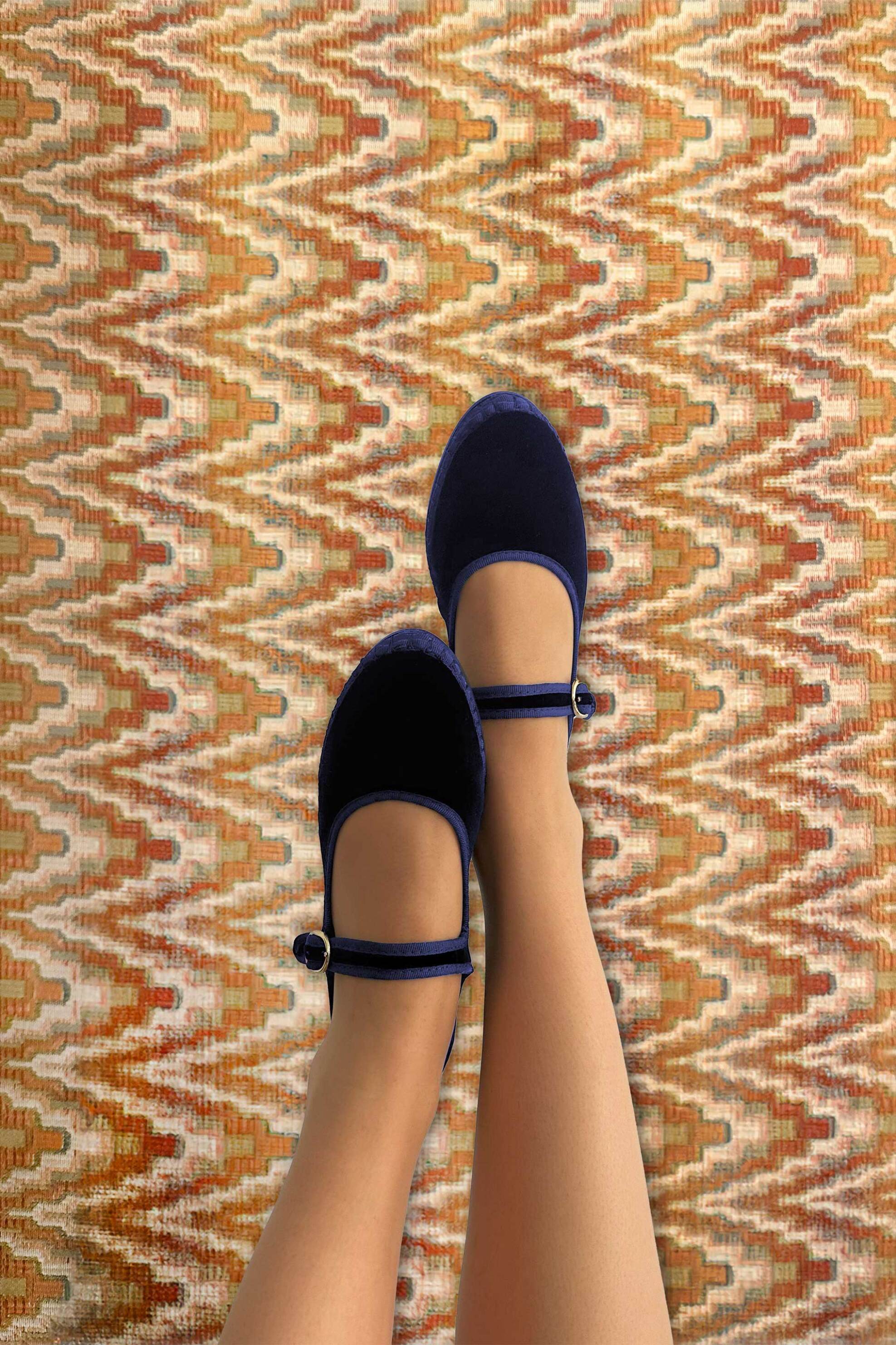 Flabelus γυναικείες μπαλαρίνες με μπαρέτα και βελούδινη υφή "Molly" - MOLLY Μπλε Σκούρο φωτογραφία