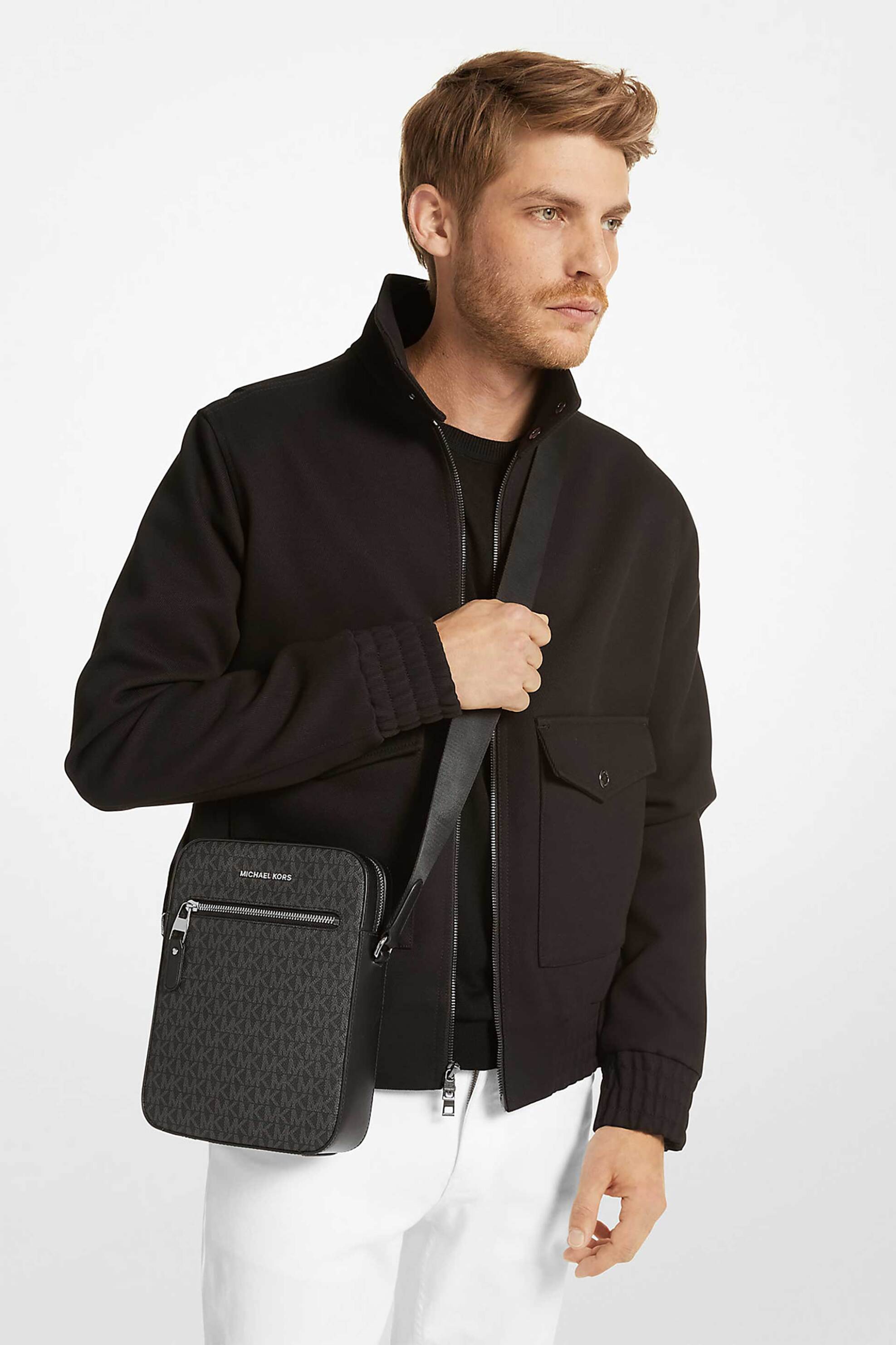 Michael Kors Ανδρικό Τσαντάκι Crossbody με All-Over Monogram Print Varick - 33F9Lvac6U Μαύρο