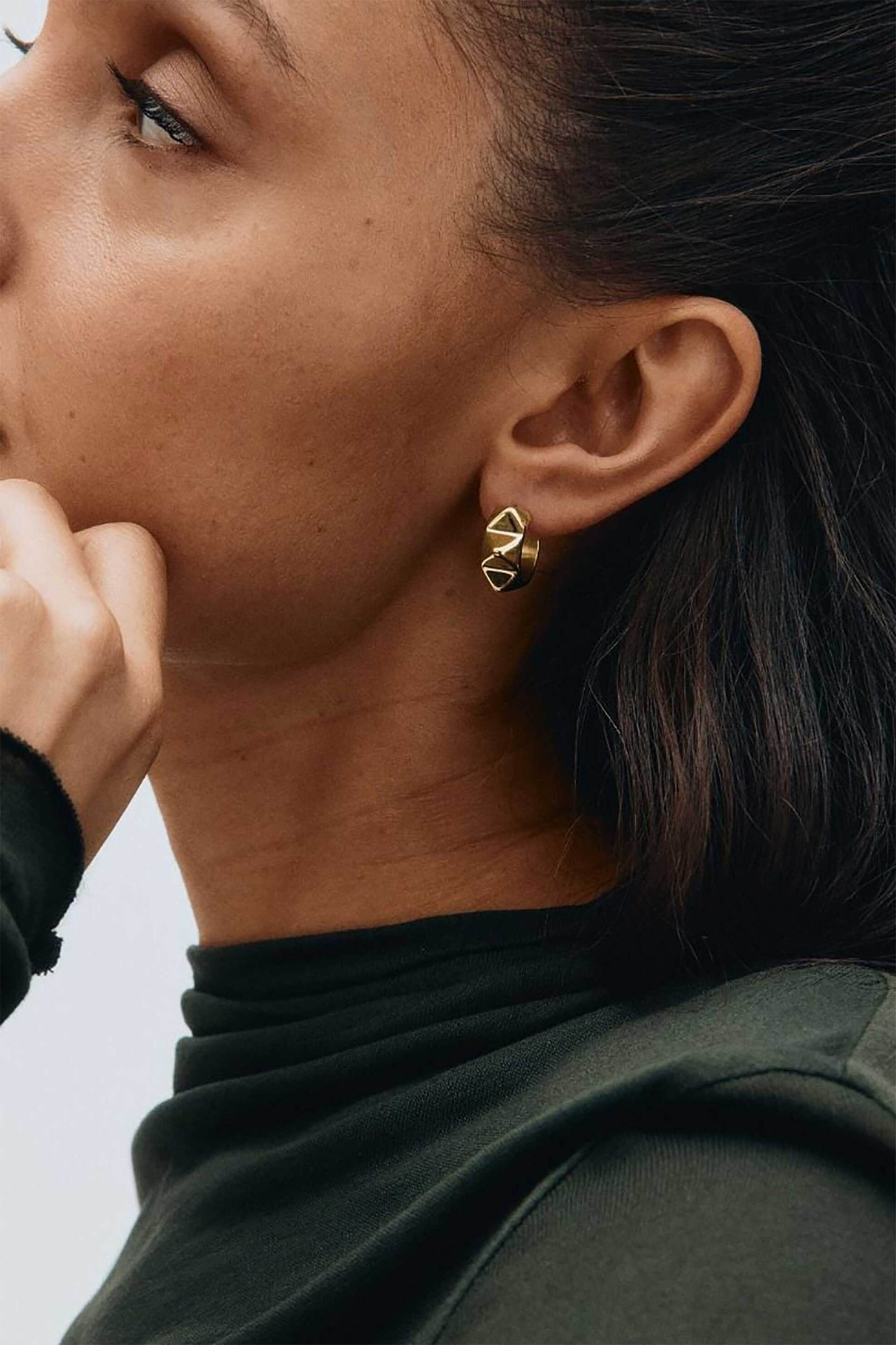 EDBLAD γυναικεία σκουλαρίκια "Peak Rivet Creoles Gold" - 125355 φωτογραφία