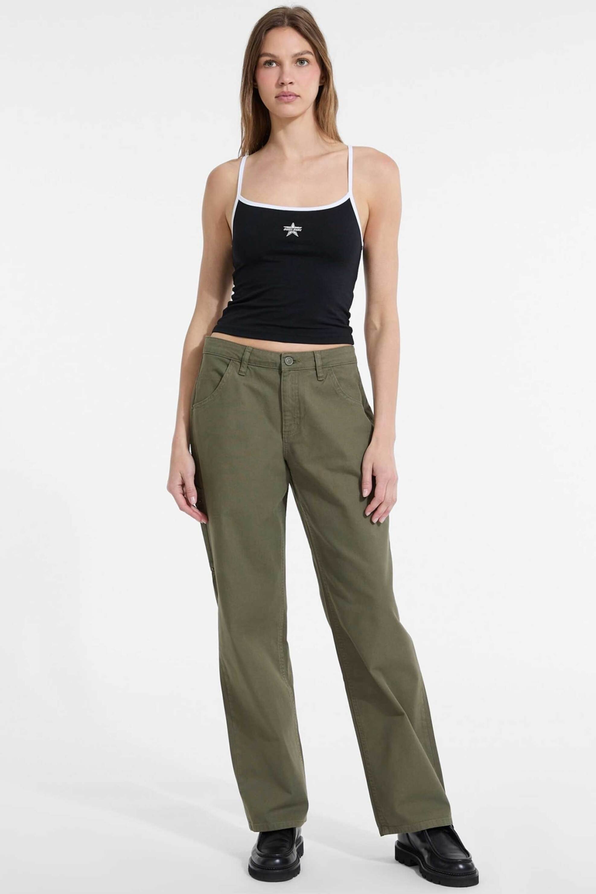 Γυναικεία παντελόνια τζιν σε χακι