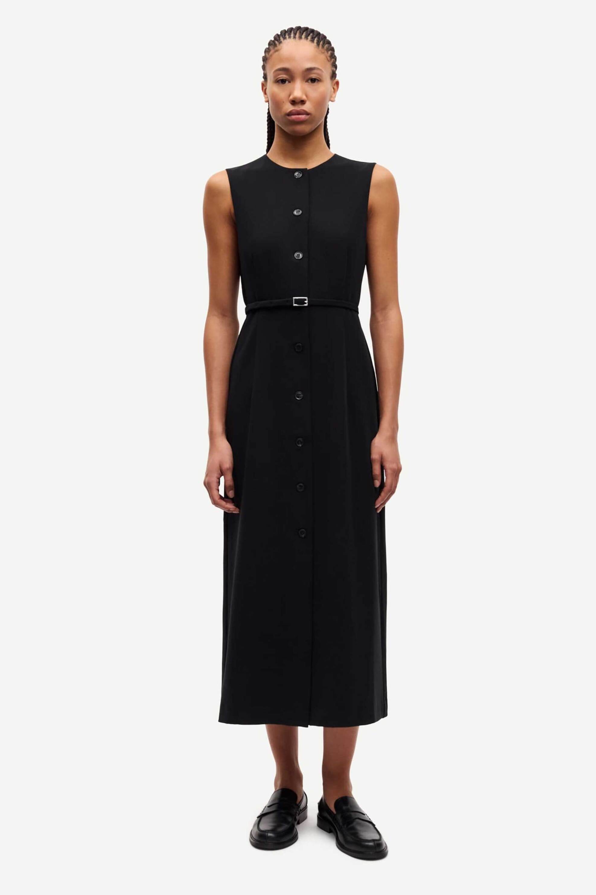 Samsøe Samsøe γυναικείο midi φόρεμα αμάνικο σεμιζιέ "Saruma" - F25300112 Μαύρο