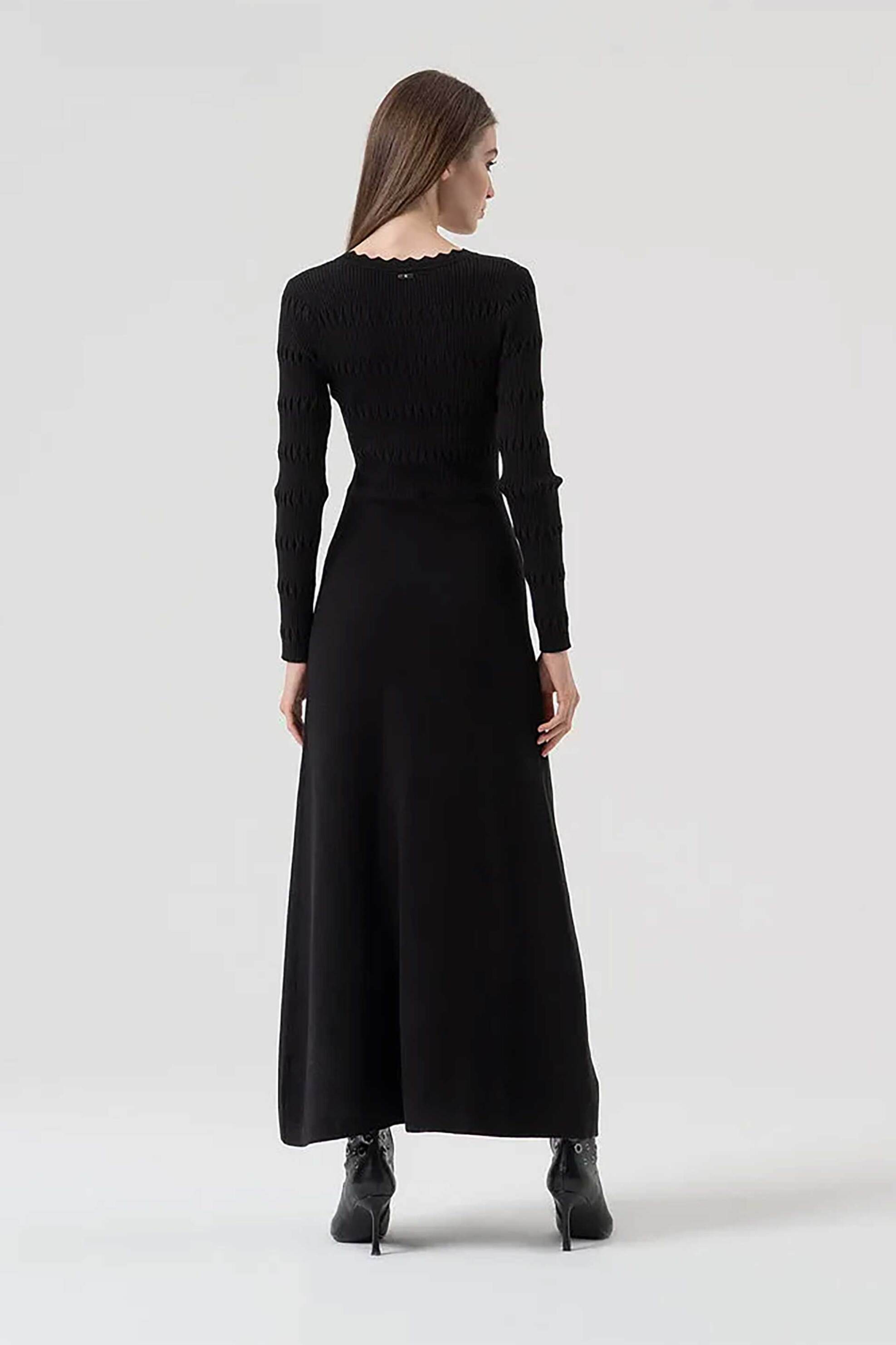 Fracomina γυναικείο midi φόρεμα σεμιζιέ με ανάγλυφο σχέδιο Slim Fit - FR25WD5006K50401-053 Μαύρο φωτογραφία