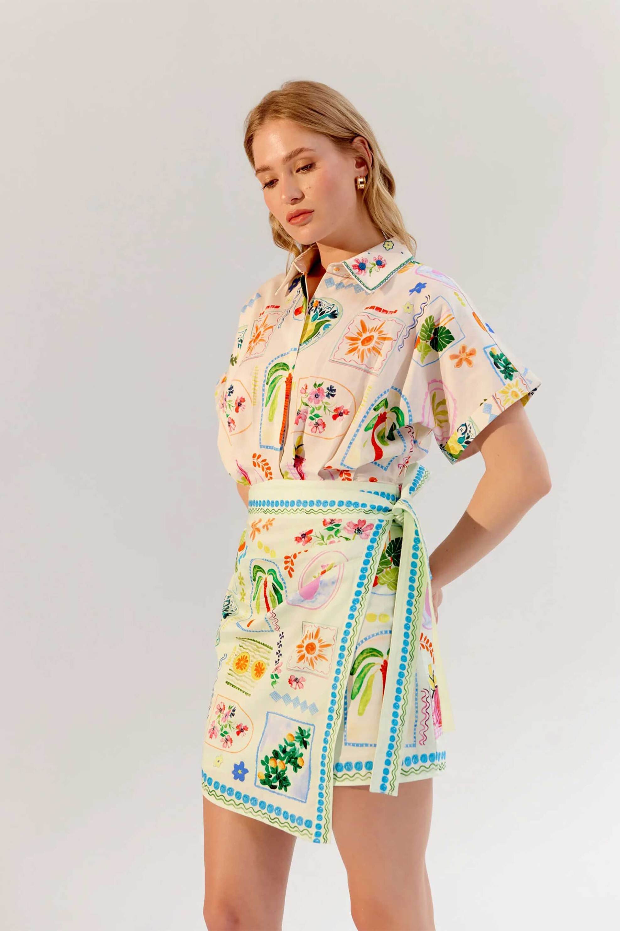 NOIB Noib γυναικείο φόρεμα με all-over print "Kate Mini Postcard" - Kate Mini/SS25 Λευκό - 3