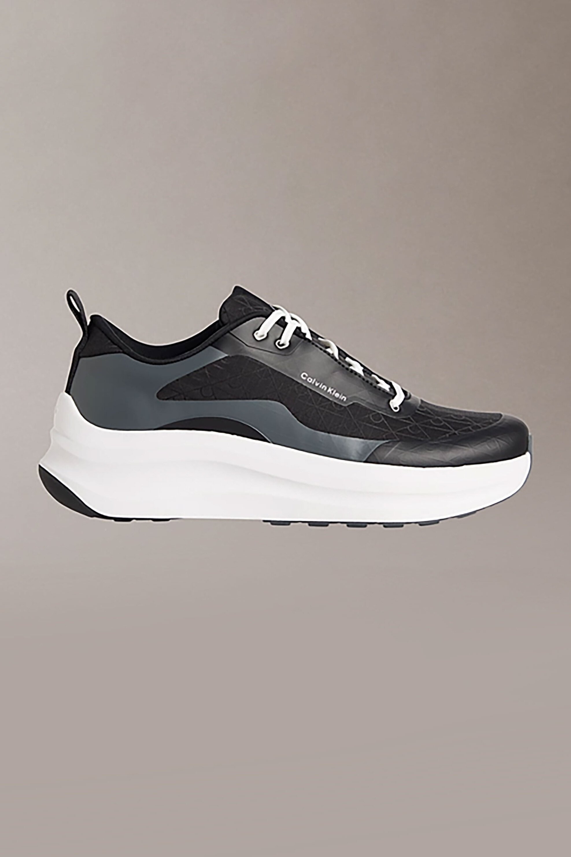 Calvin Klein Jeans γυναικεία sneakers με λογότυπο "Chunky Runner Laceup Mix" - YW0YW02077 Μαύρο