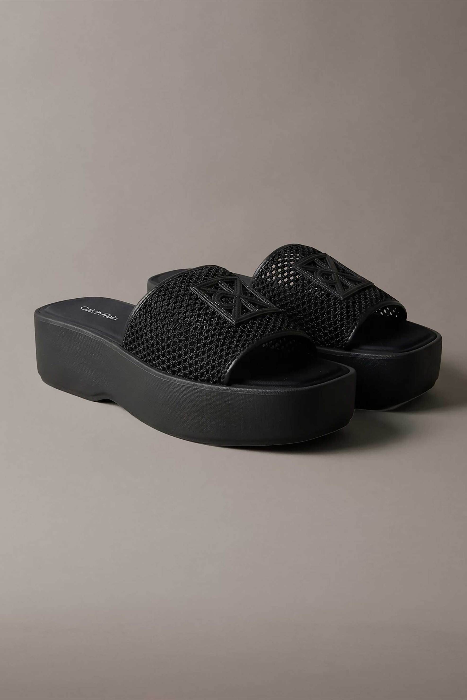 CALVIN KLEIN JEANS Calvin Klein Jeans γυναικεία flatform σανδάλια με monogram "Amelia" - HW0HW02877 Μαύρο - 2