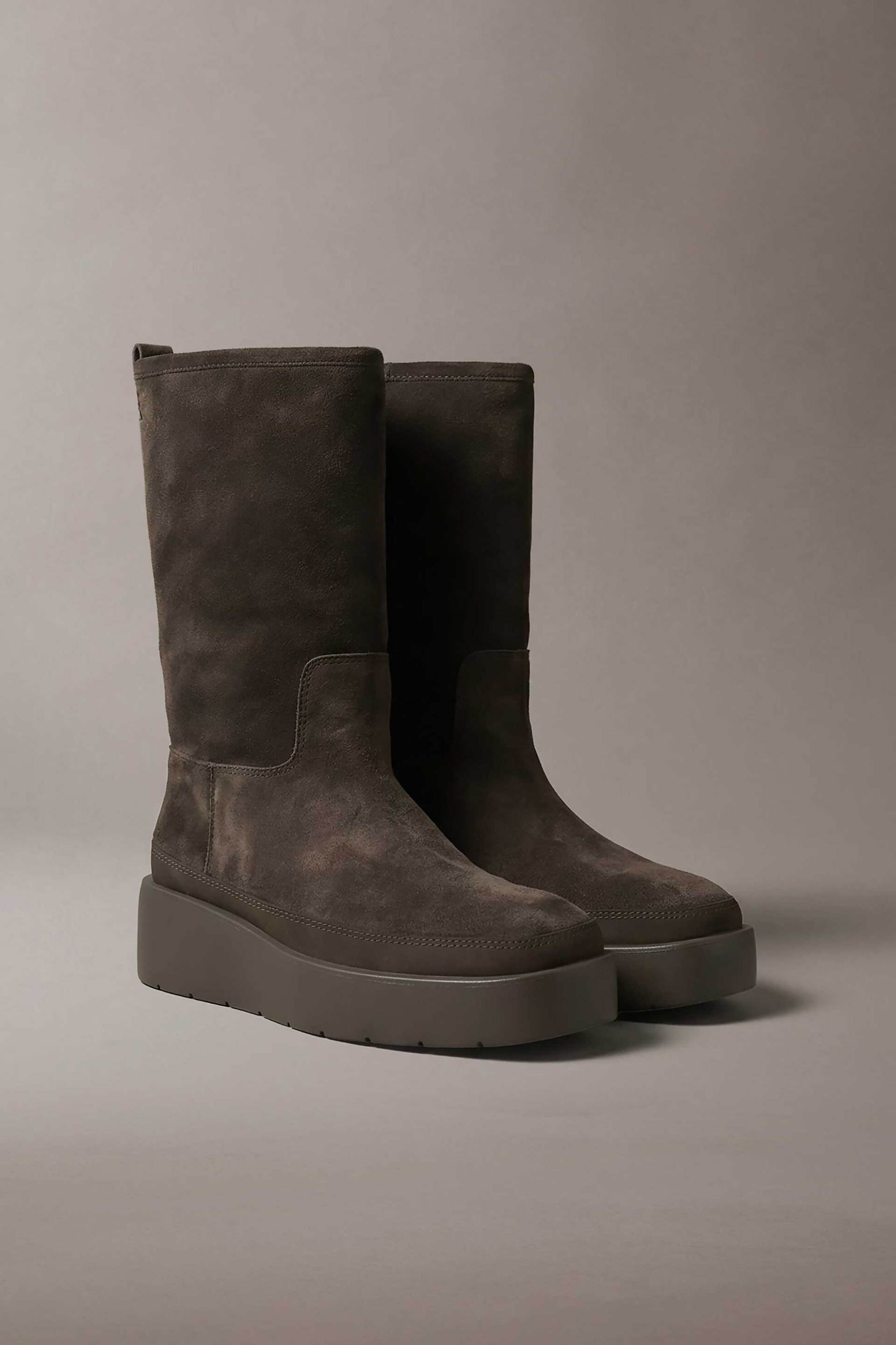 Calvin Klein Jeans γυναικείες suede μπότες - HW0HW03181 Καφέ Σκούρο
