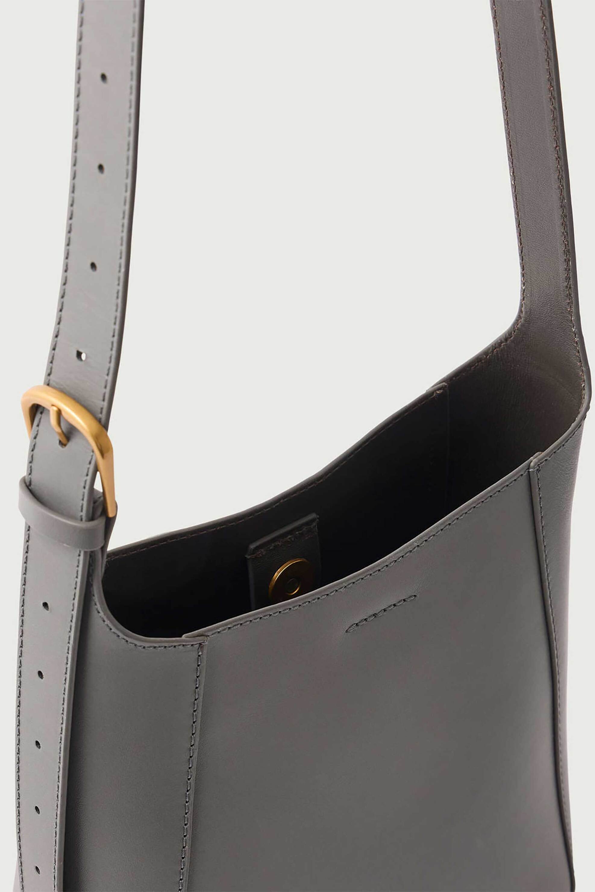SOEUR Soeur γυναικεία δερμάτινη τσάντα ώμου/crossbody "Uma Mini" - SEM1607UMAMINI Ανθρακί - 4