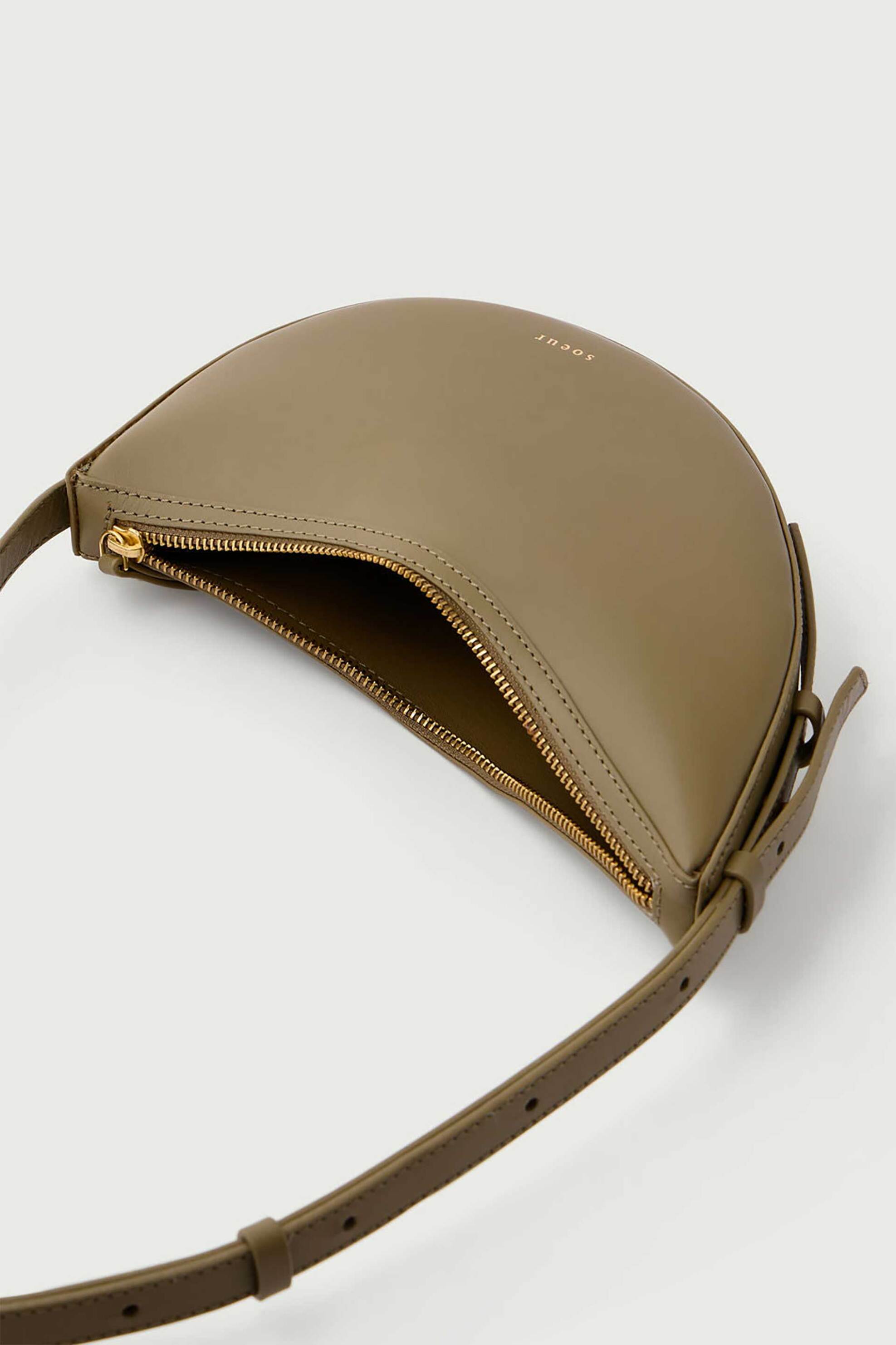 Soeur γυναικεία δερμάτινη τσάντα ώμου "Wino Mini" - SEM1608WINOMINI Λαδί φωτογραφία