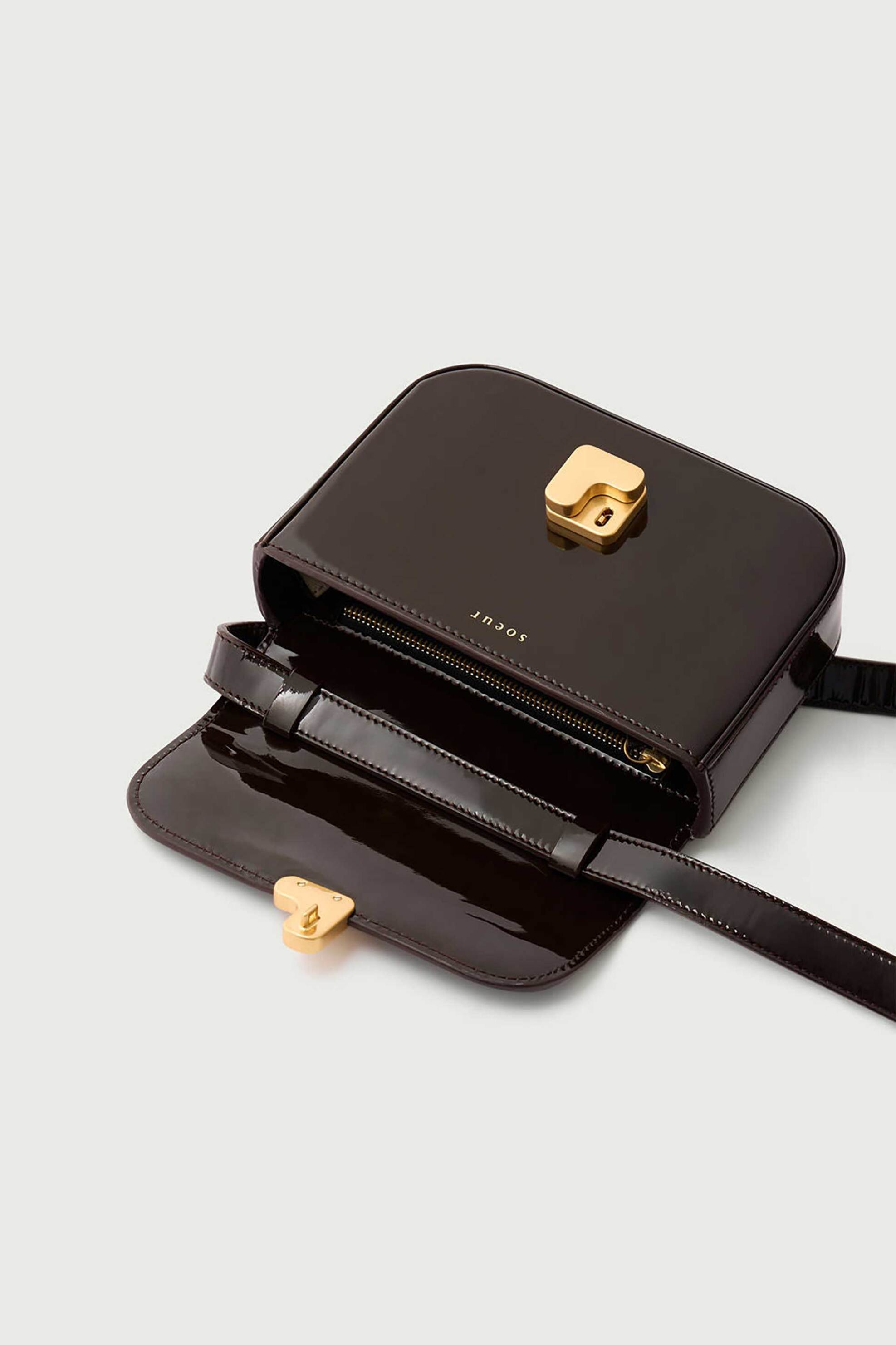 Soeur γυναικεία δερμάτινη τσάντα ώμου/crossbody "Bell" - SEM0378BELL Καφέ φωτογραφία