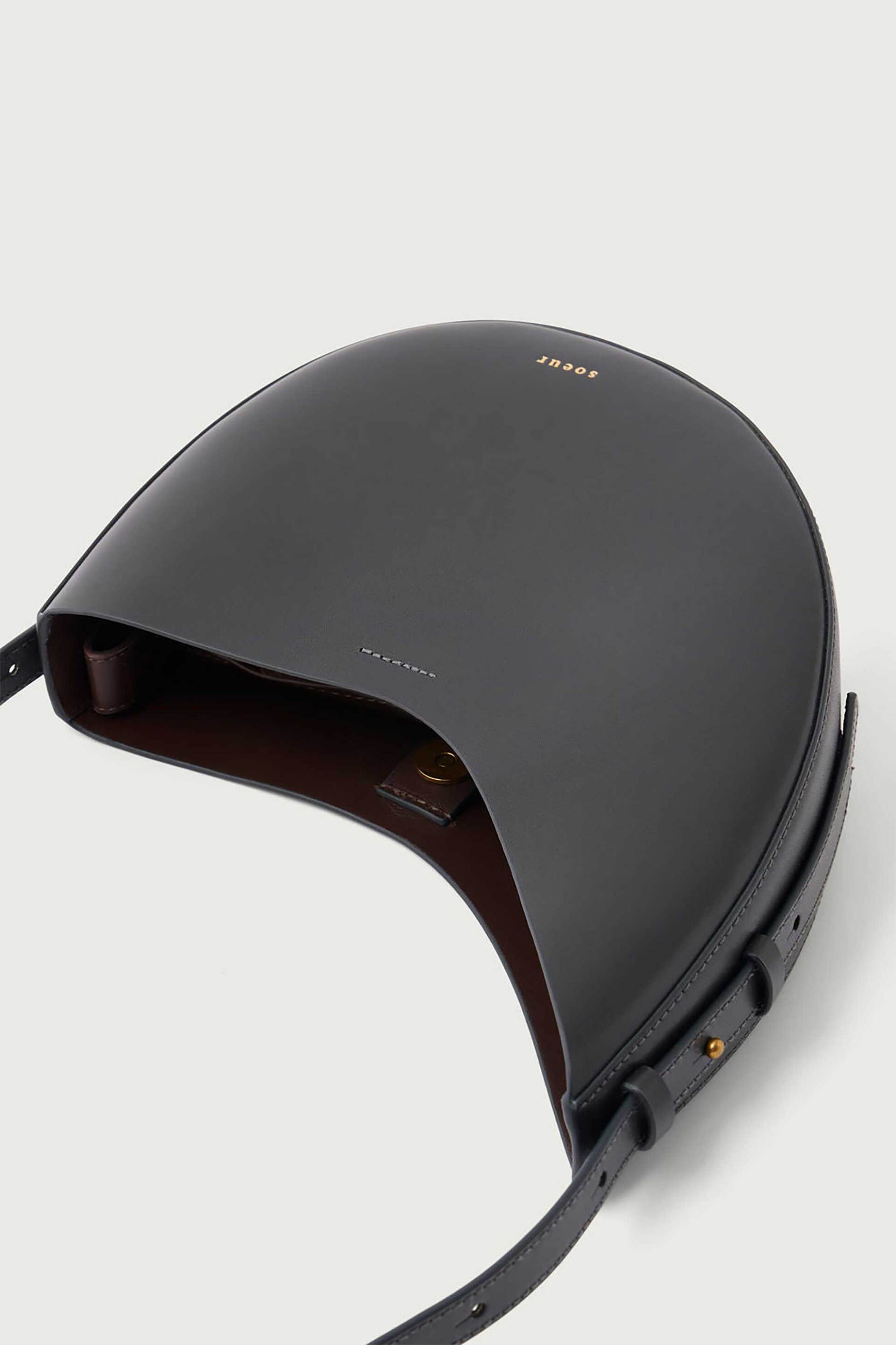 Soeur γυναικεία δερμάτινη τσάντα ώμου "Wino" - SEM1036WINO Ανθρακί φωτογραφία