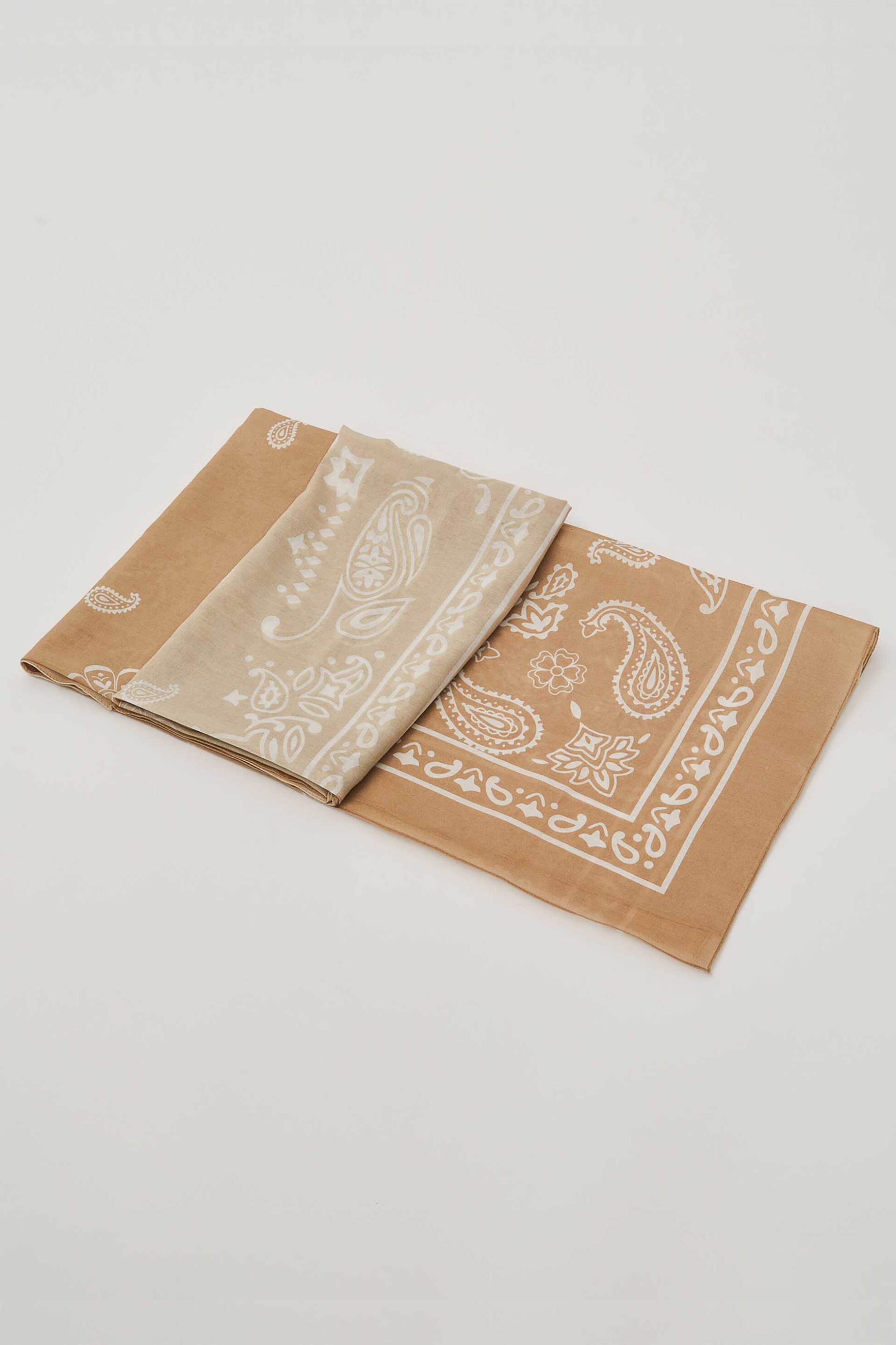 GAUDÍ Gaudi ανδρικό φουλάρι με print "Gave" - V6AE-12910 Κρέμ