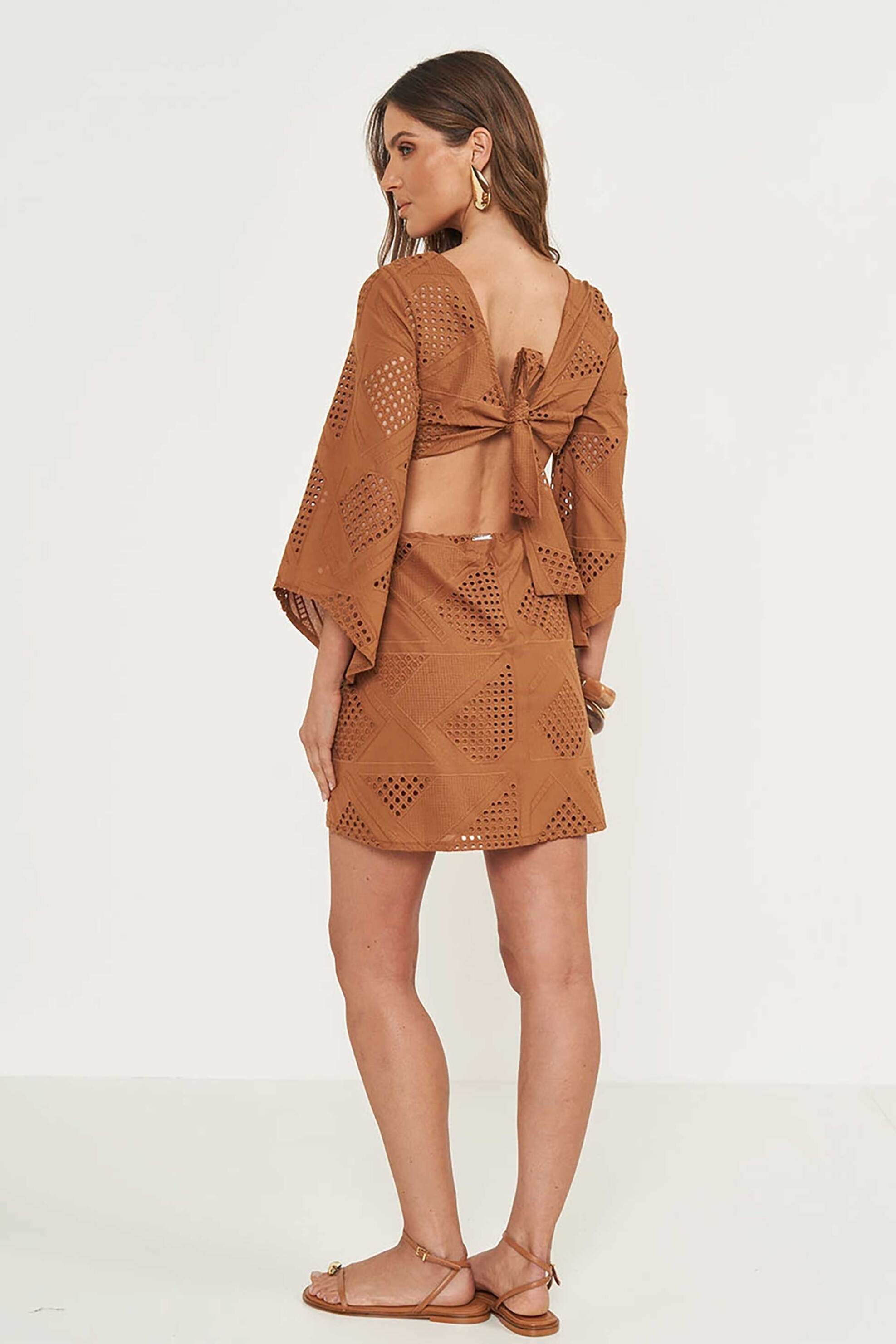 COLCCI Colcci γυναικείο mini φόρεμα με διάτρητο σχέδιο και cut out - 044.01.14686 Καμηλό - 3