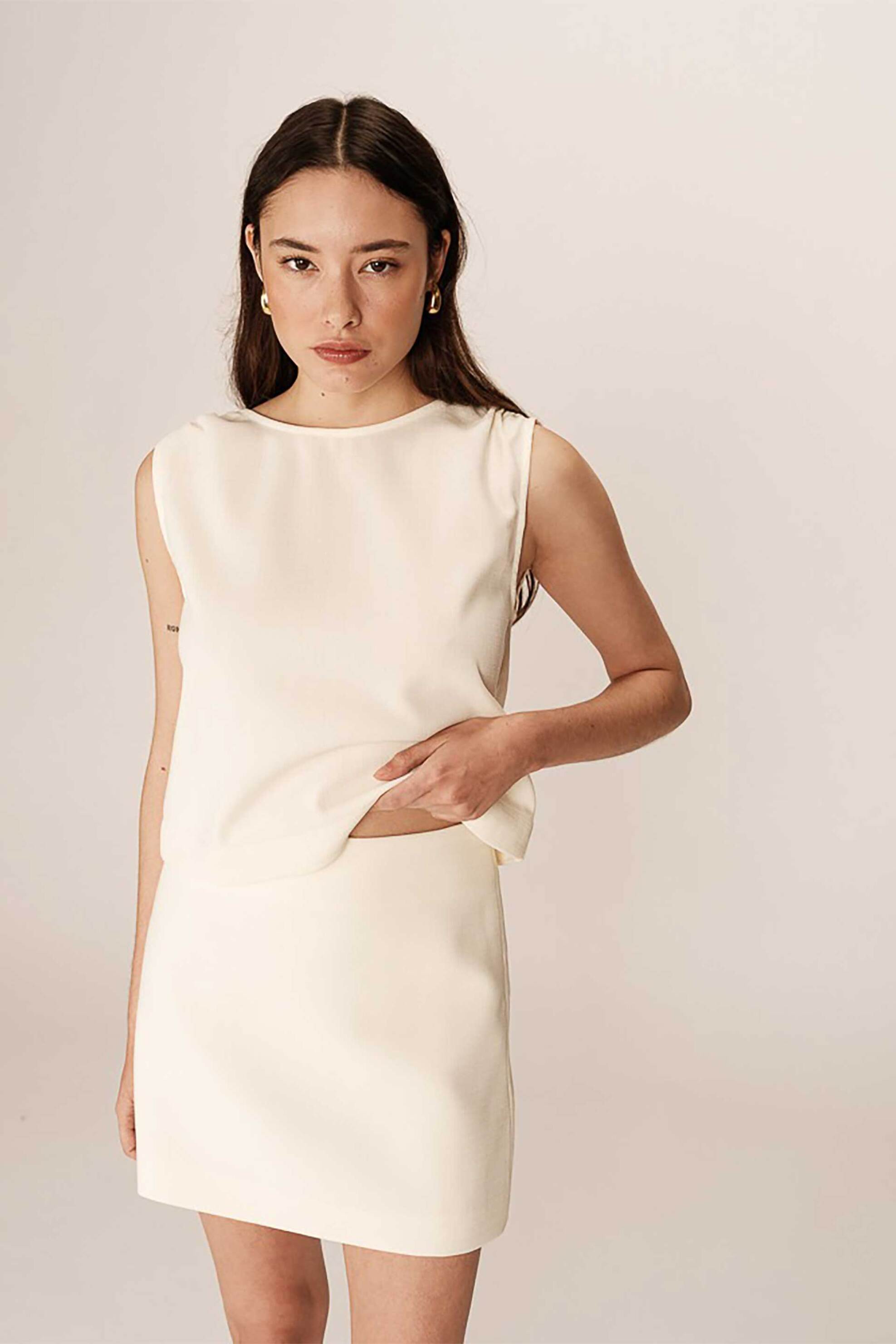 GRACE & MILA Grace & Mila γυναικείο τοπ αμάνικο "Paume" - PAUME_13157/SS25 Εκρού