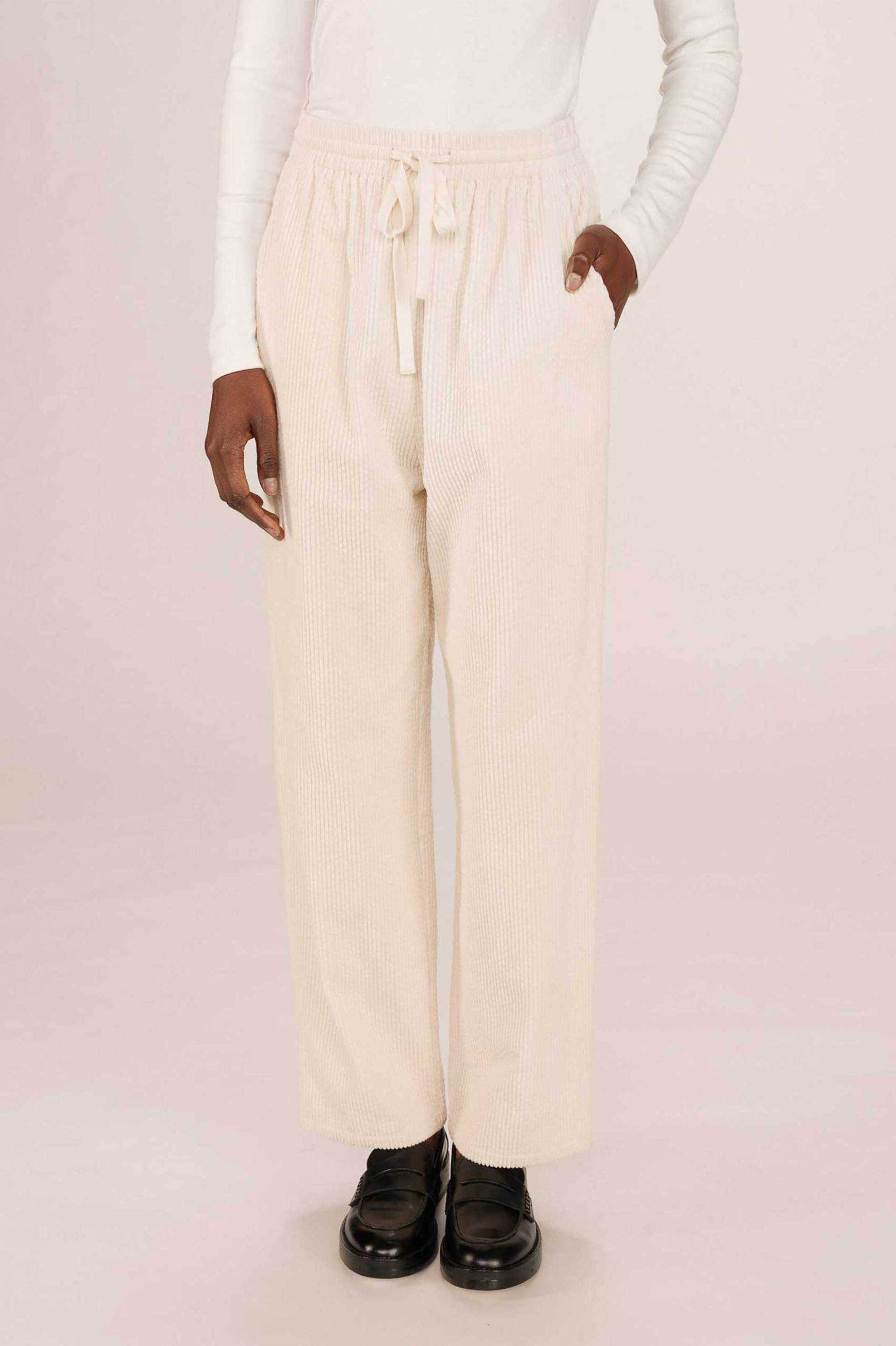 Grace & Mila γυναικείο παντελόνι κοτλέ Wide Leg "Liberty" - LIBERTY/FW25 Εκρού φωτογραφία