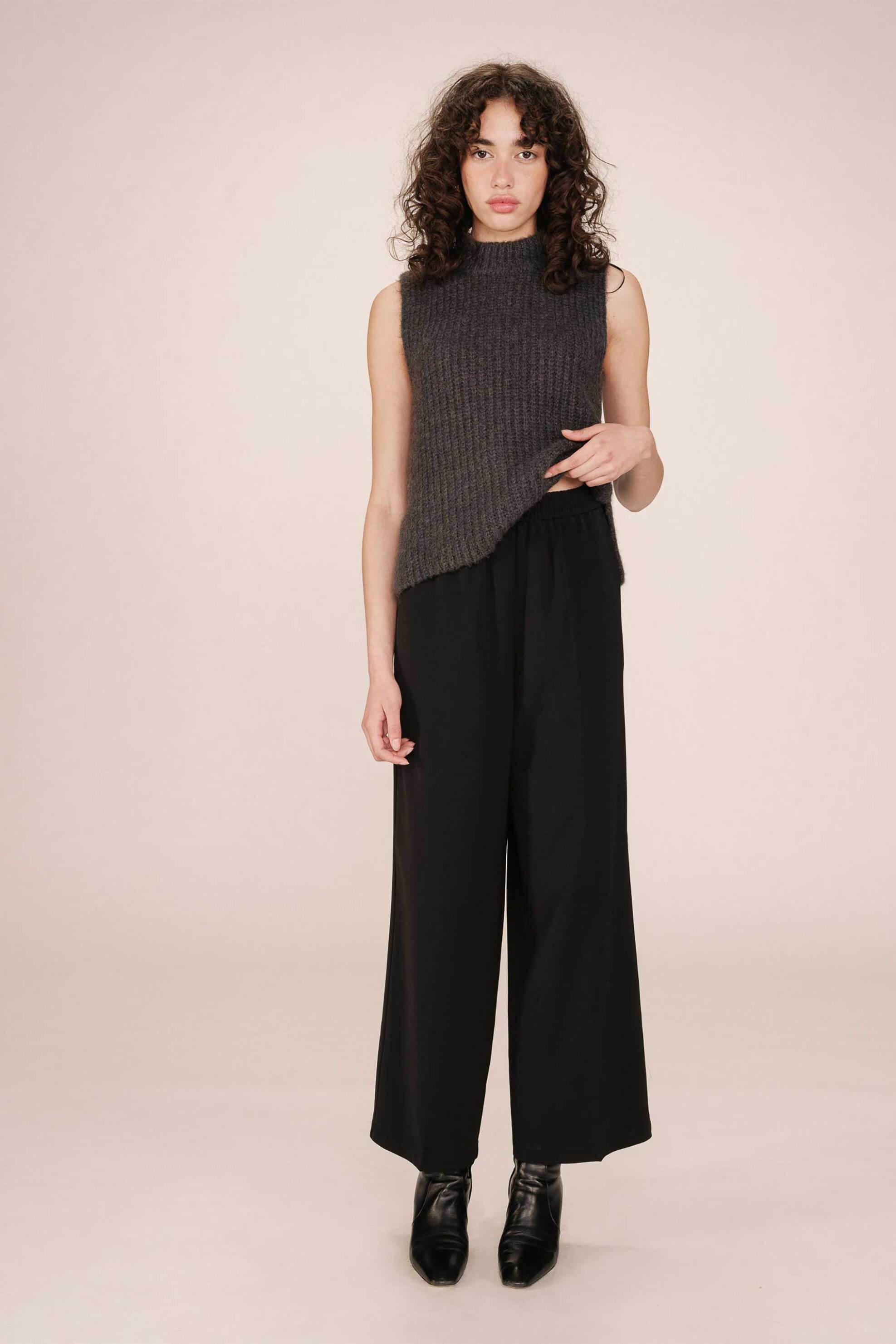 GRACE & MILA Grace & Mila γυναικείο παντελόνι υφασμάτινο Wide Leg "Noblesse" - NOBLESSE/FW25 Μαύρο