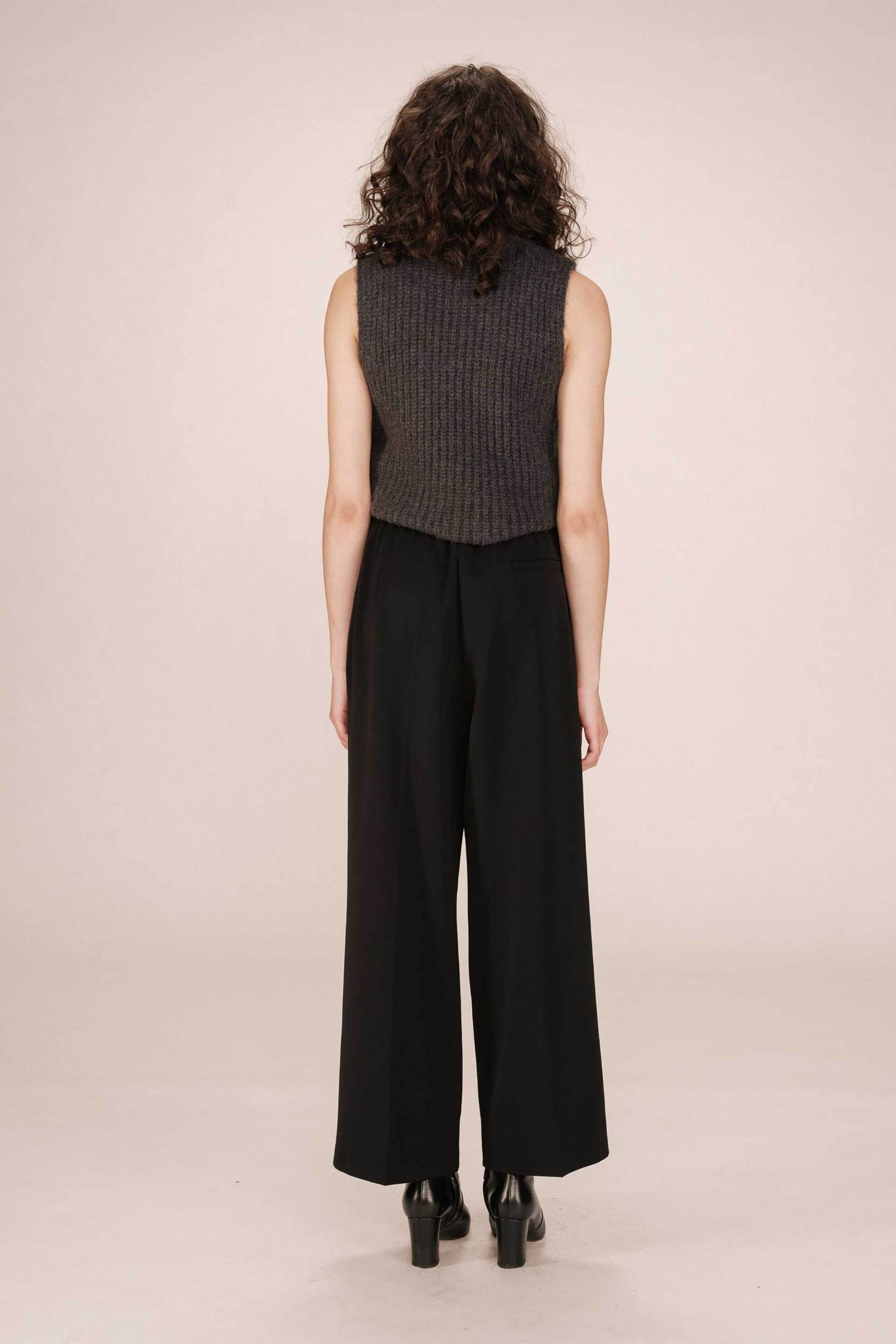 Grace & Mila γυναικείο παντελόνι υφασμάτινο Wide Leg "Noblesse" - NOBLESSE/FW25 Μαύρο φωτογραφία