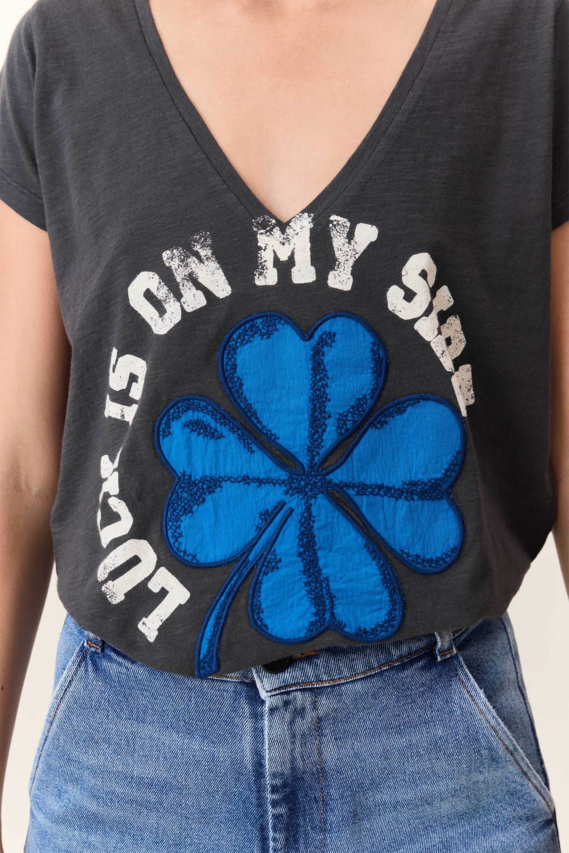 Leon & Harper γυναικείο T-shirt με print "Tonton" - Tonton JC03 Clover Ανθρακί φωτογραφία