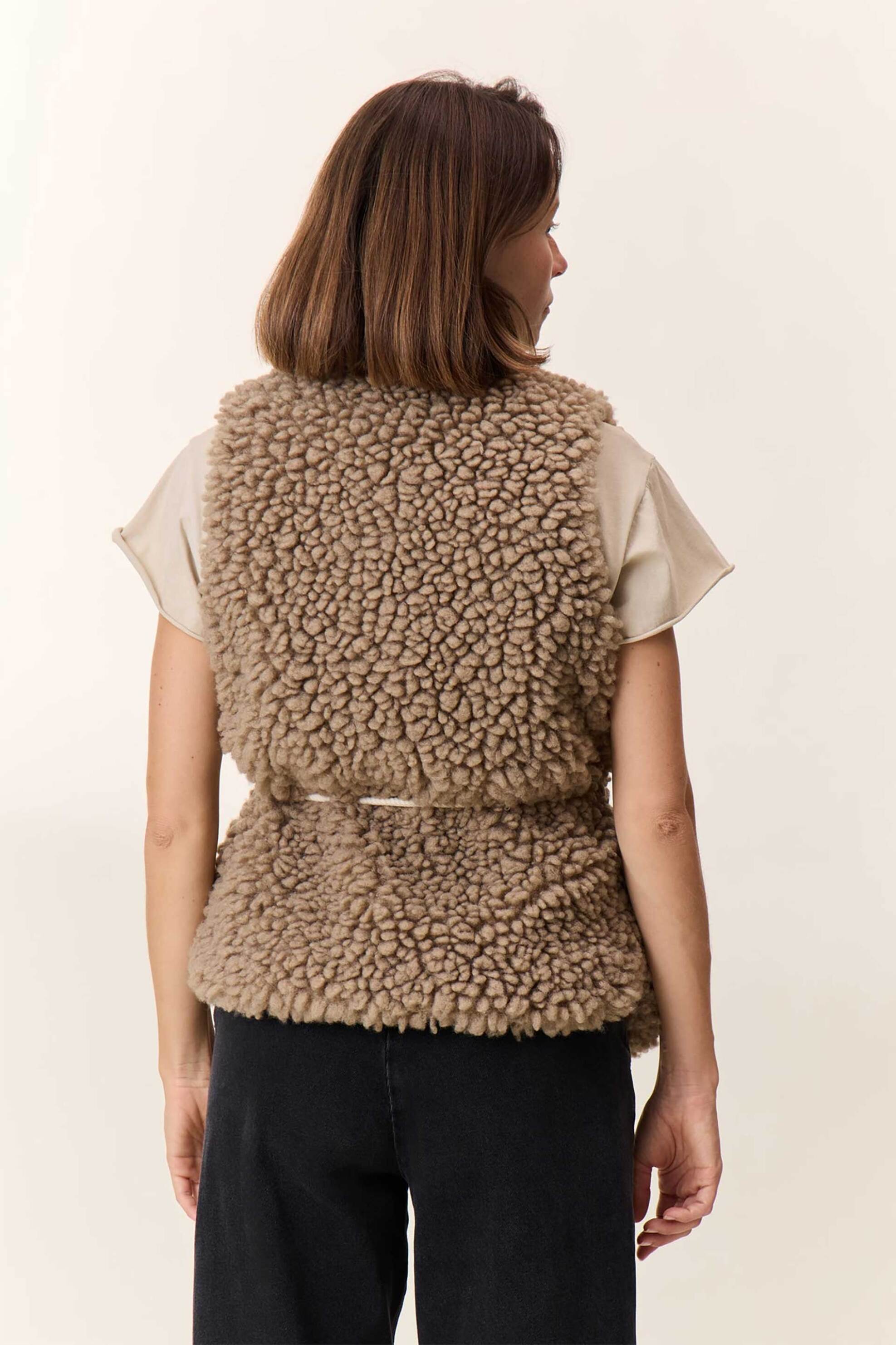 Leon & Harper γυναικείο γιλέκο με faux γούνα "Vinny" - Vinny FF05 PLN Μπεζ φωτογραφία