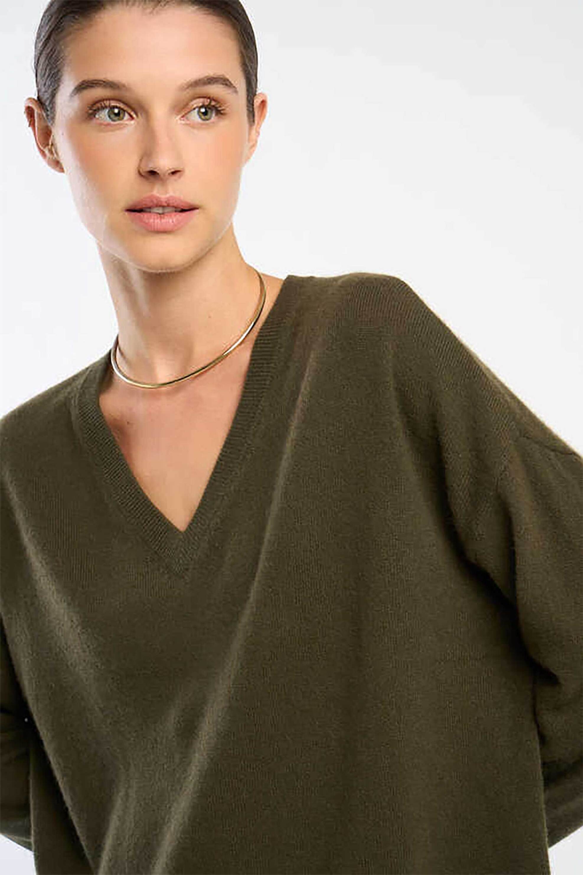 Les Tricots De Lea γυναικεία πλεκτή μπλούζα από κασμίρι "Mapoupy" - 37025 Χακί φωτογραφία