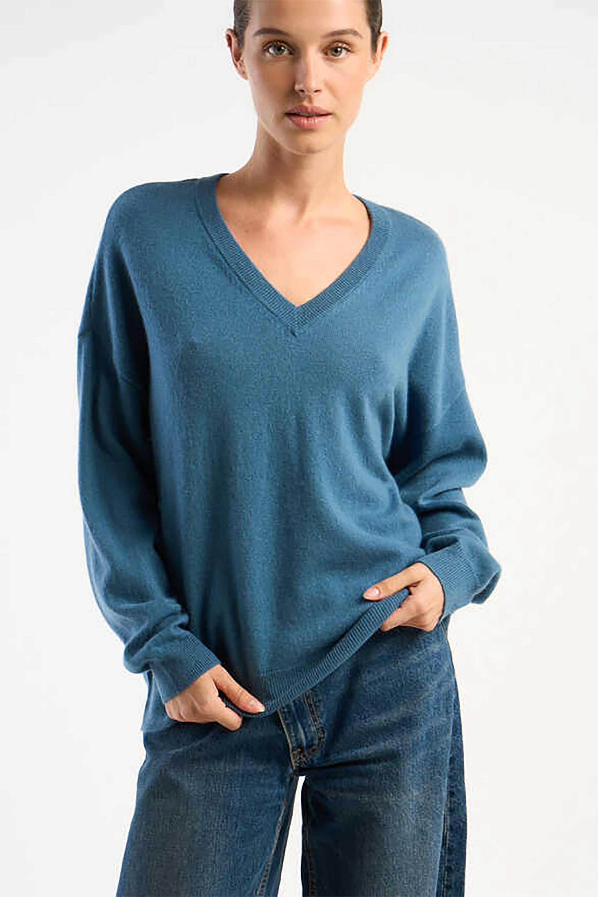 Les Tricots De Lea γυναικεία πλεκτή μπλούζα από κασμίρι "Mapoupy" - 37025 Πετρόλ φωτογραφία