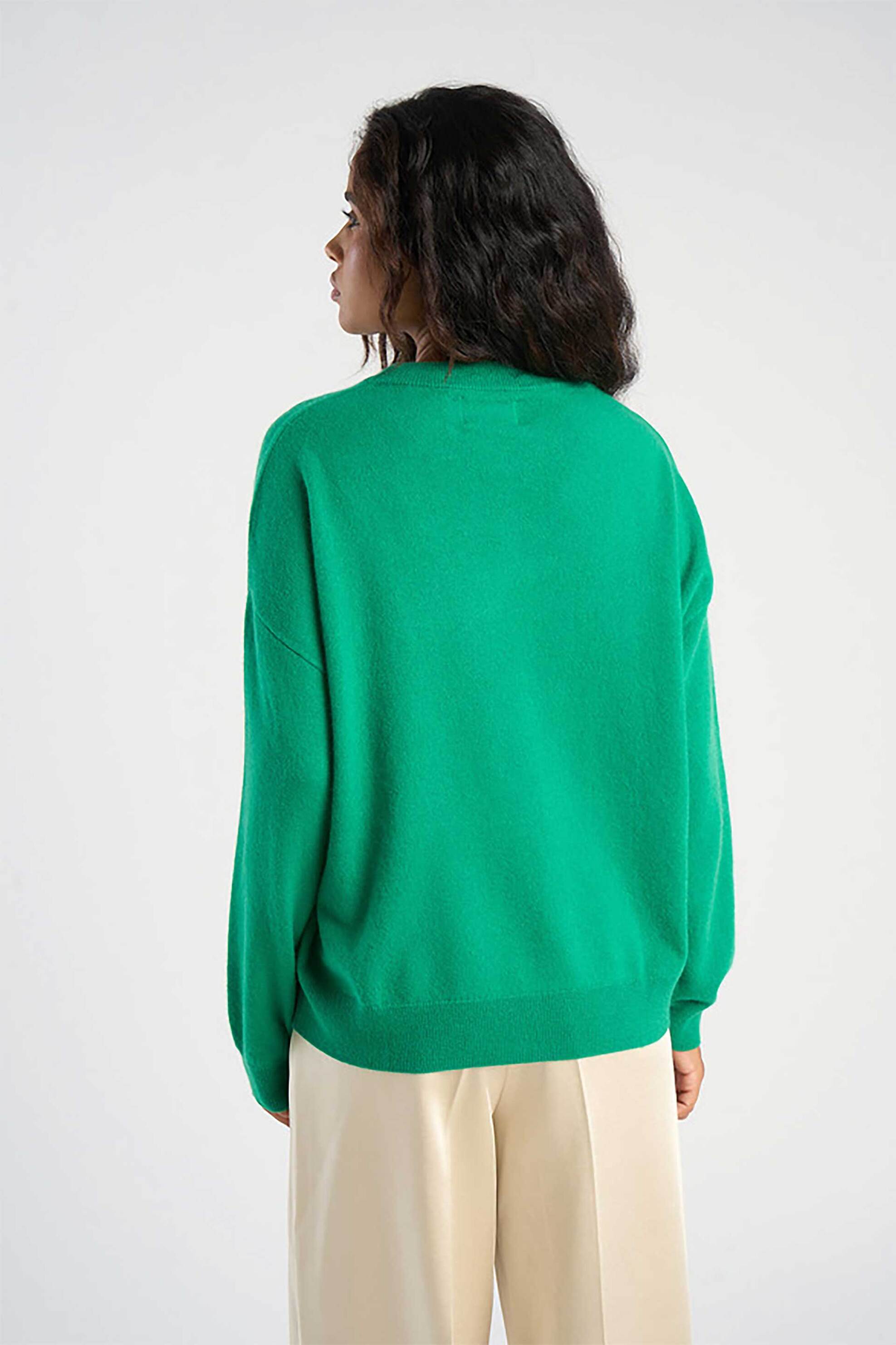 Les Tricots De Lea γυναικεία πλεκτή μπλούζα από κασμίρι oversized "Mapoupette" - 37047 Πράσινο φωτογραφία